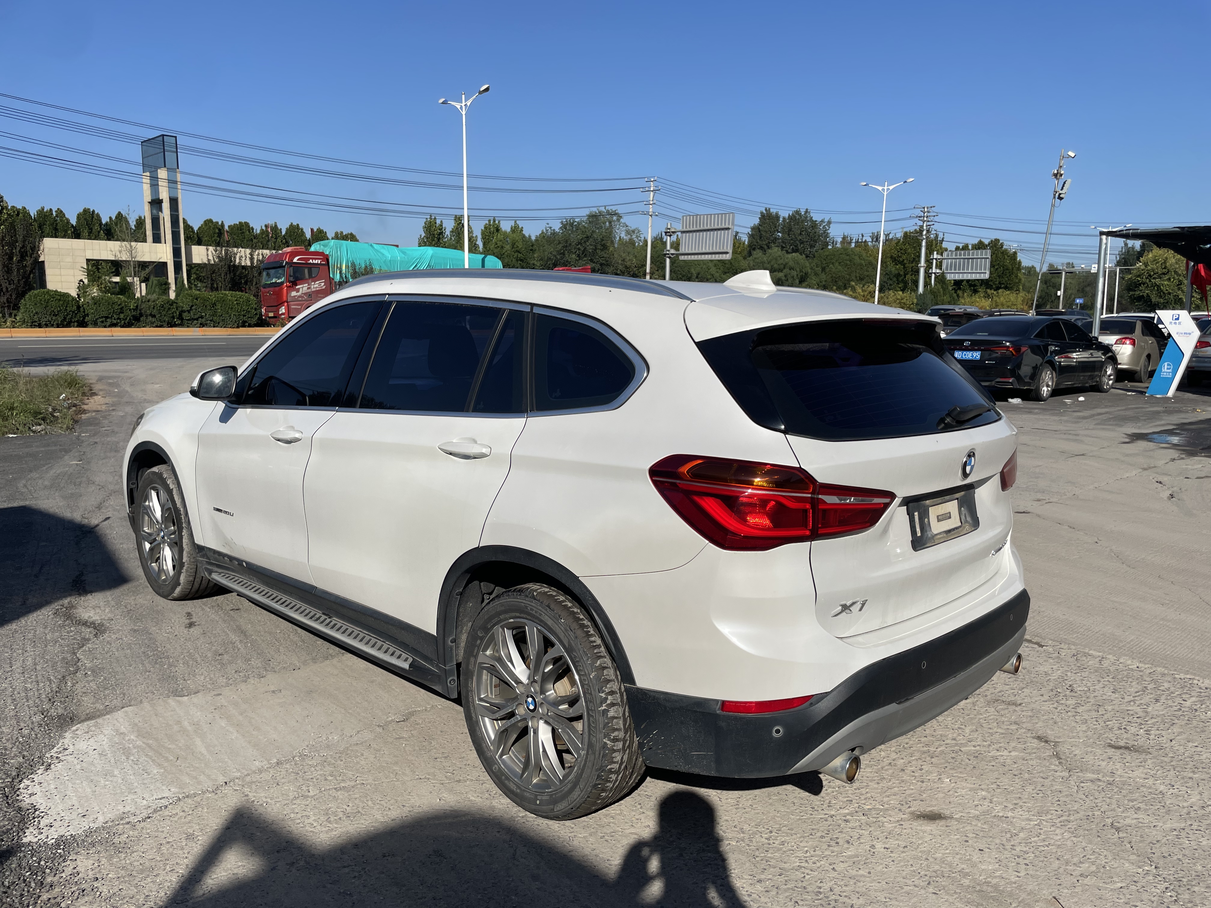 BMW X1 M35Li 2018 #8 BMW X1 M35Li 2018 car image #8