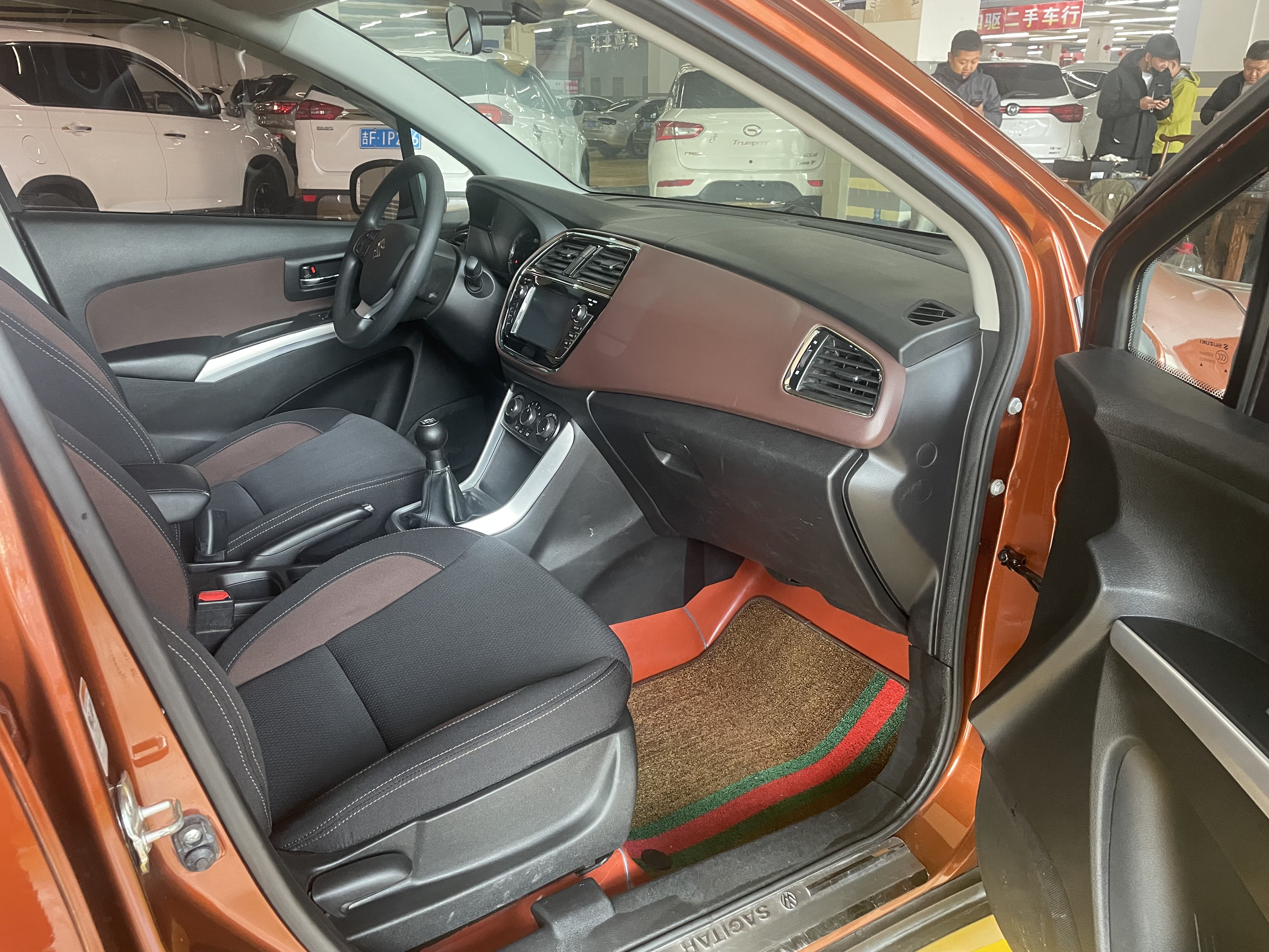 Suzuki SX4 S-CROSS 2018 imagem de carro #8