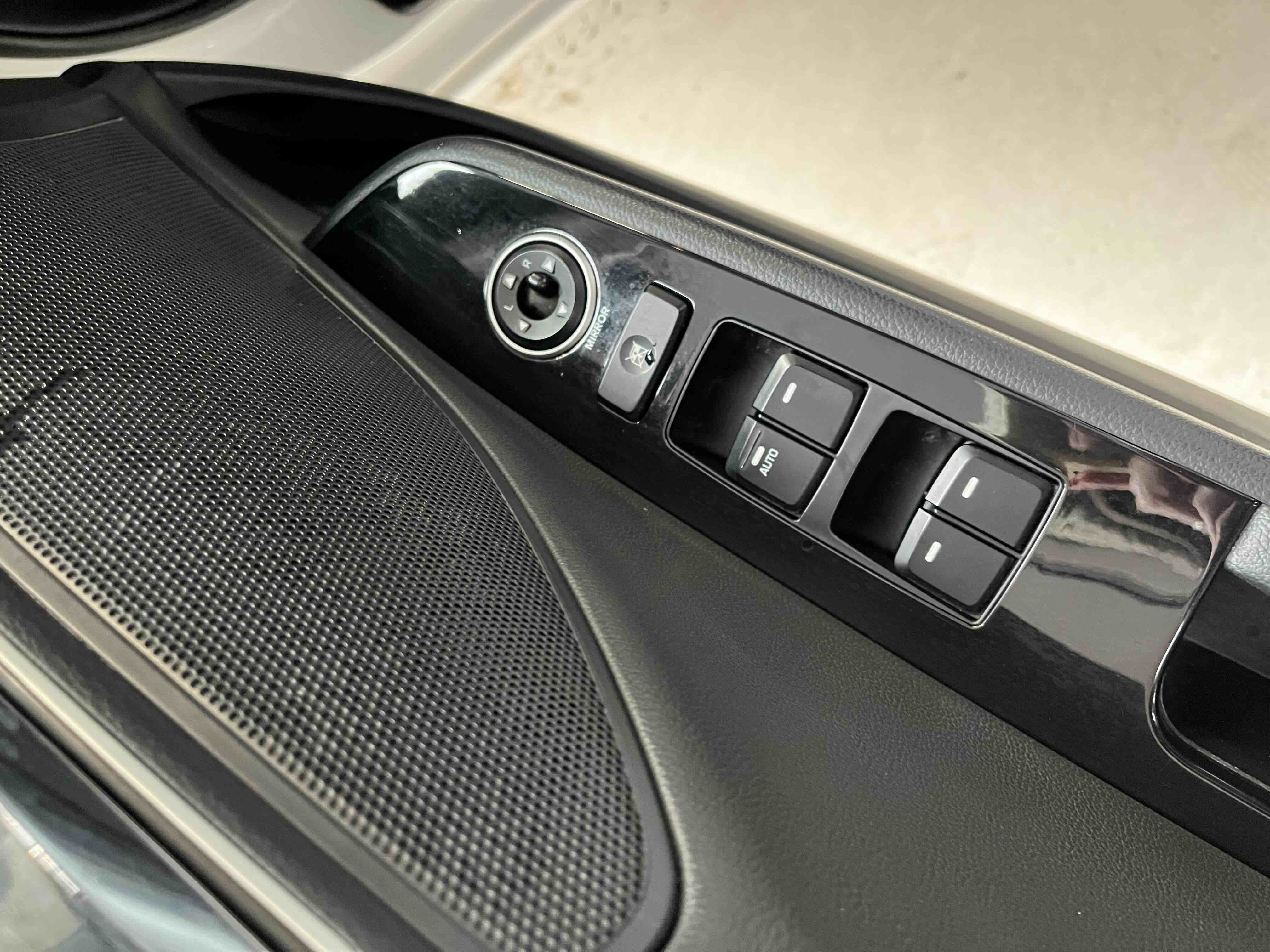 Hyundai Mistra 2018 car image #8