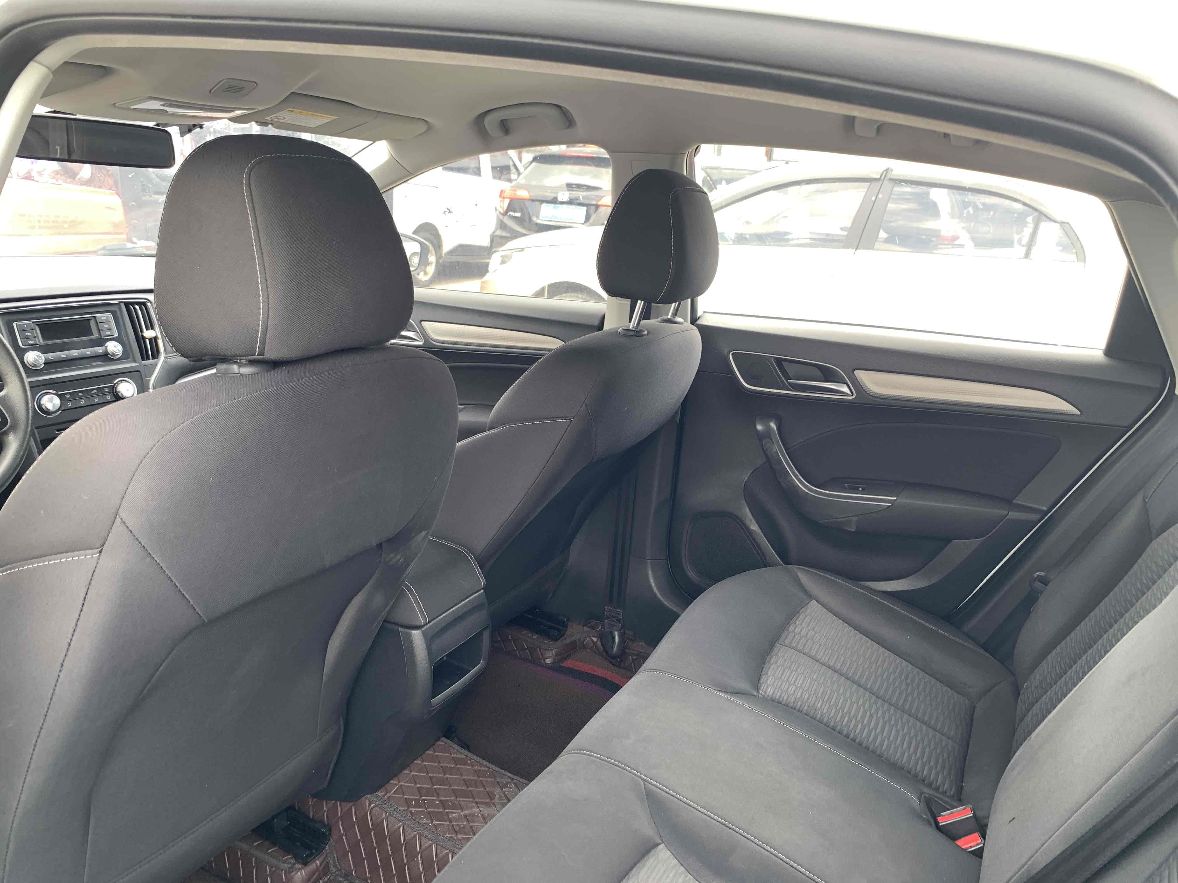 Roewe i6 New Energy 2019 imagen de coche #8