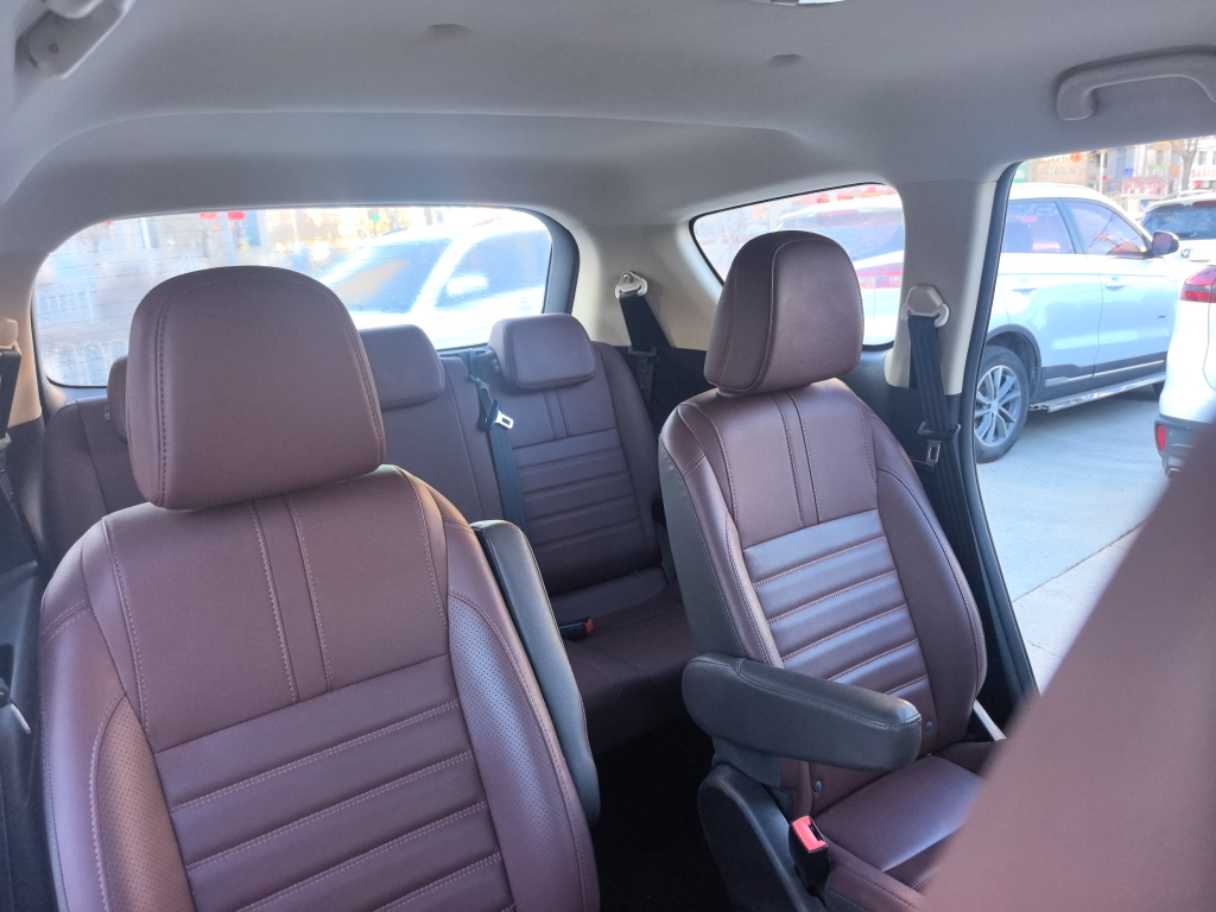 Changan Linmax 2017 car image #8