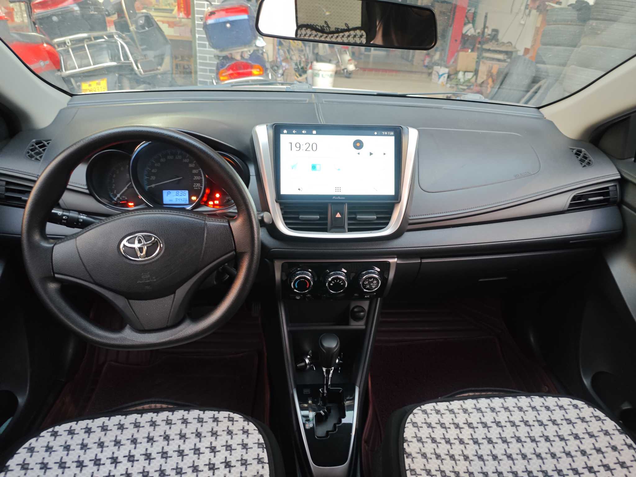 Toyota GR YARIS 2017 immagine di auto #8