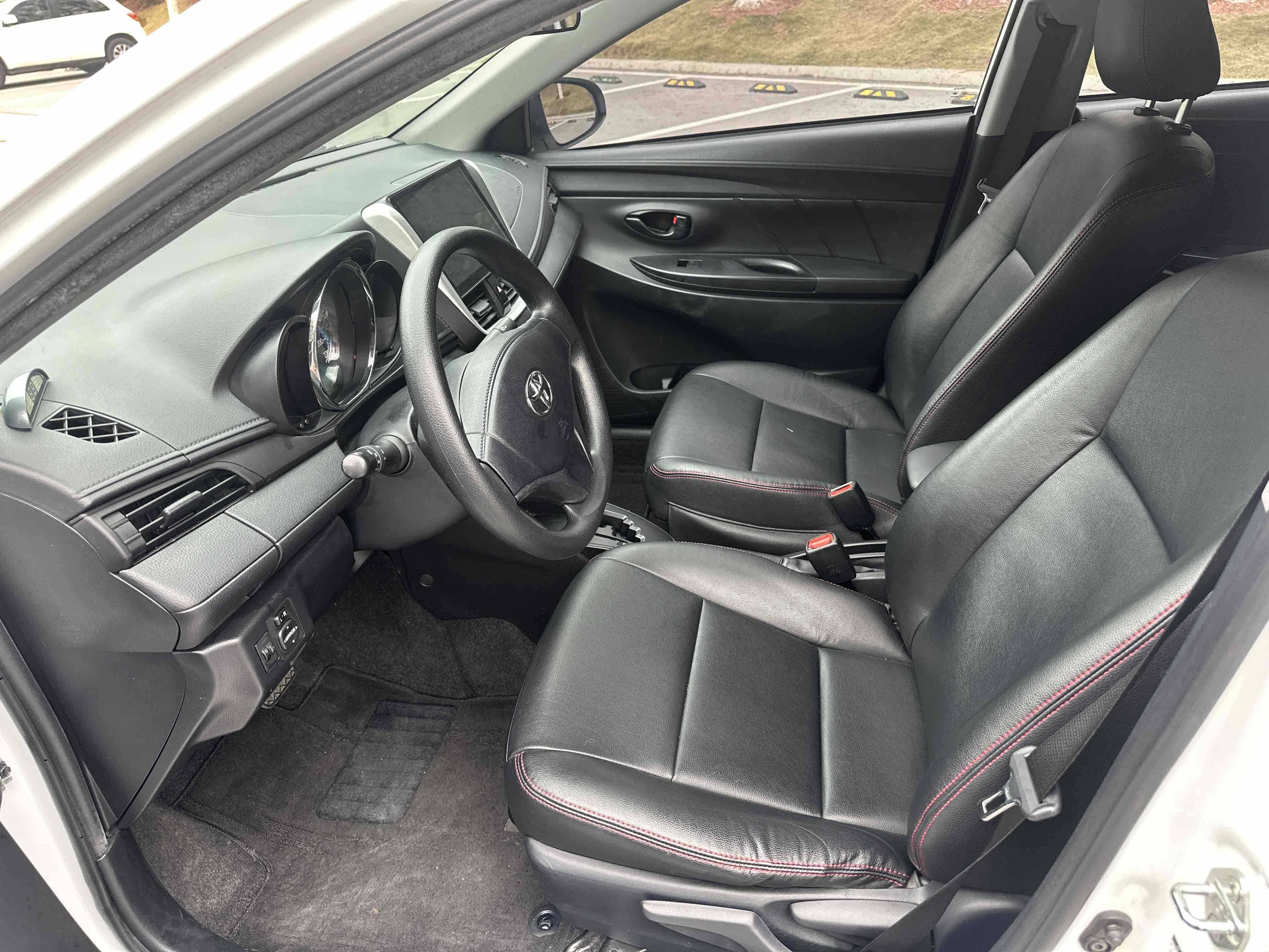 YARiS L 致炫 2018 汽车图片 #8