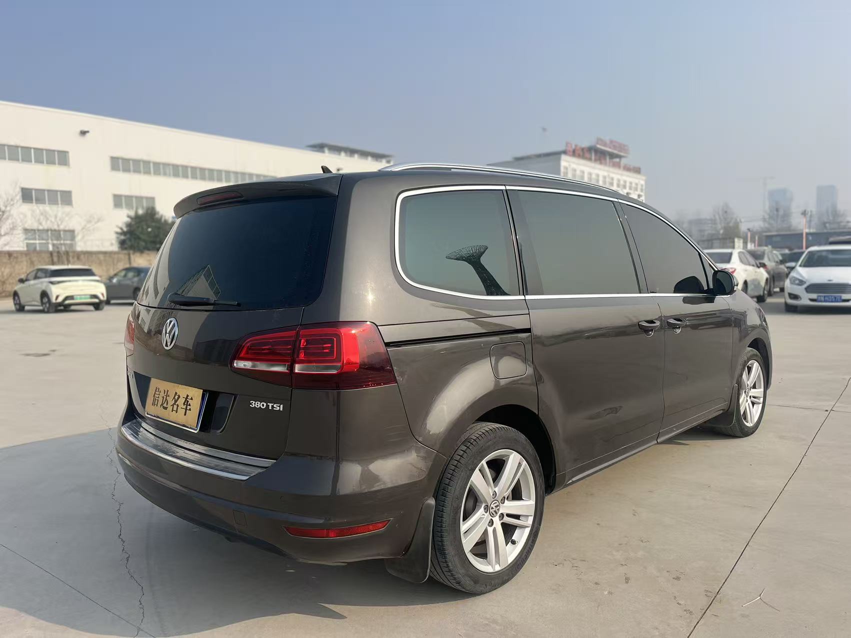 Volkswagen Sharan 2018 immagine di auto #8