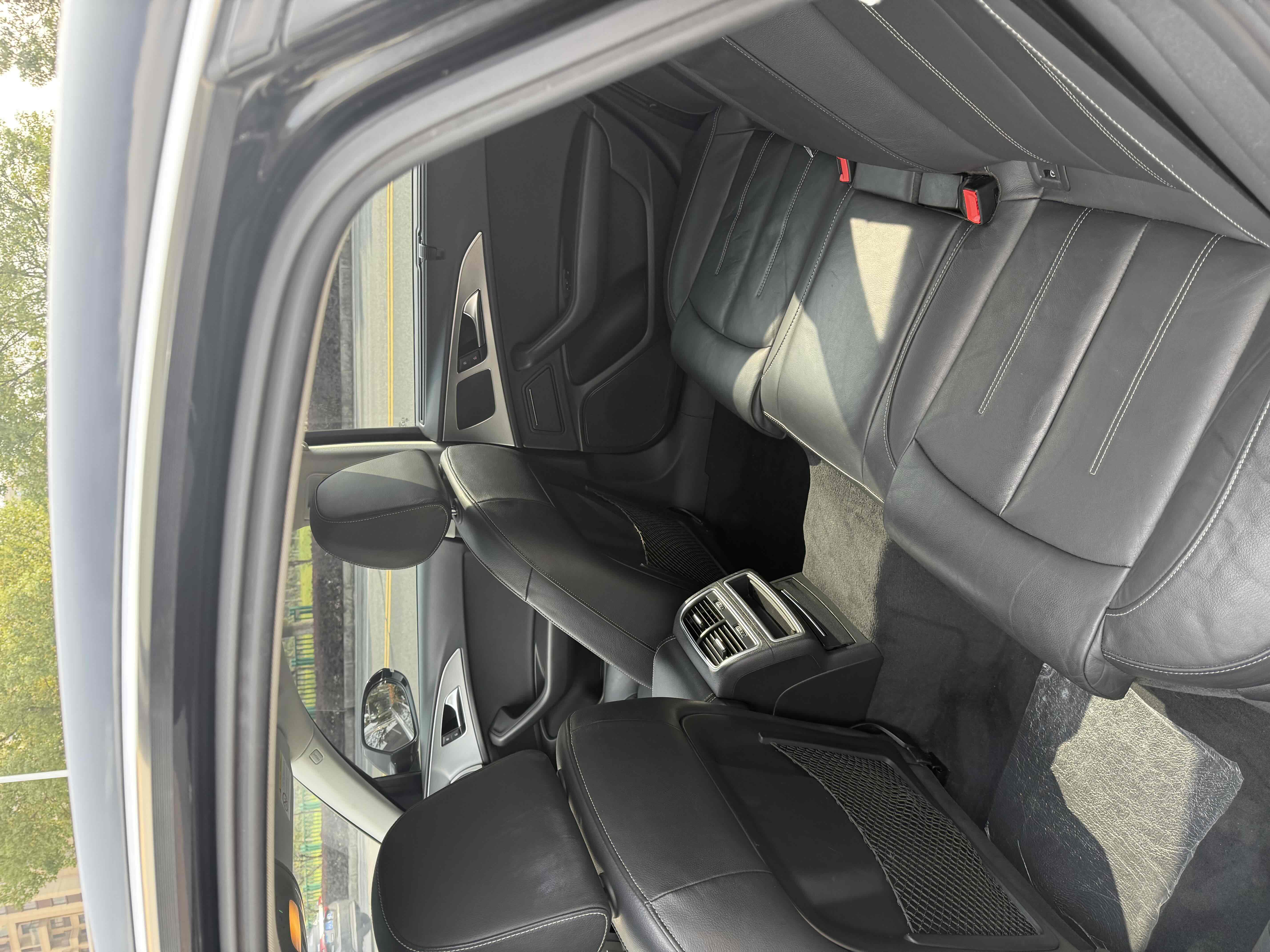 Audi A6L 2018 car image #8