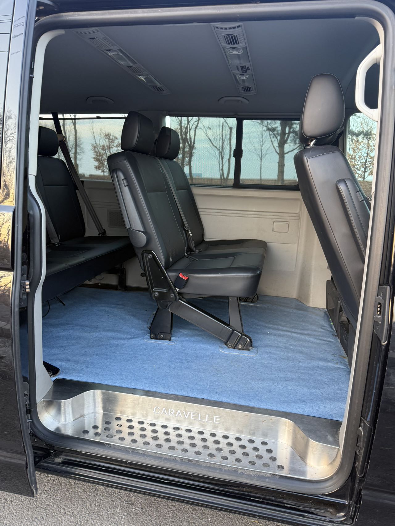 Volkswagen Caravelle 2018 car image #8