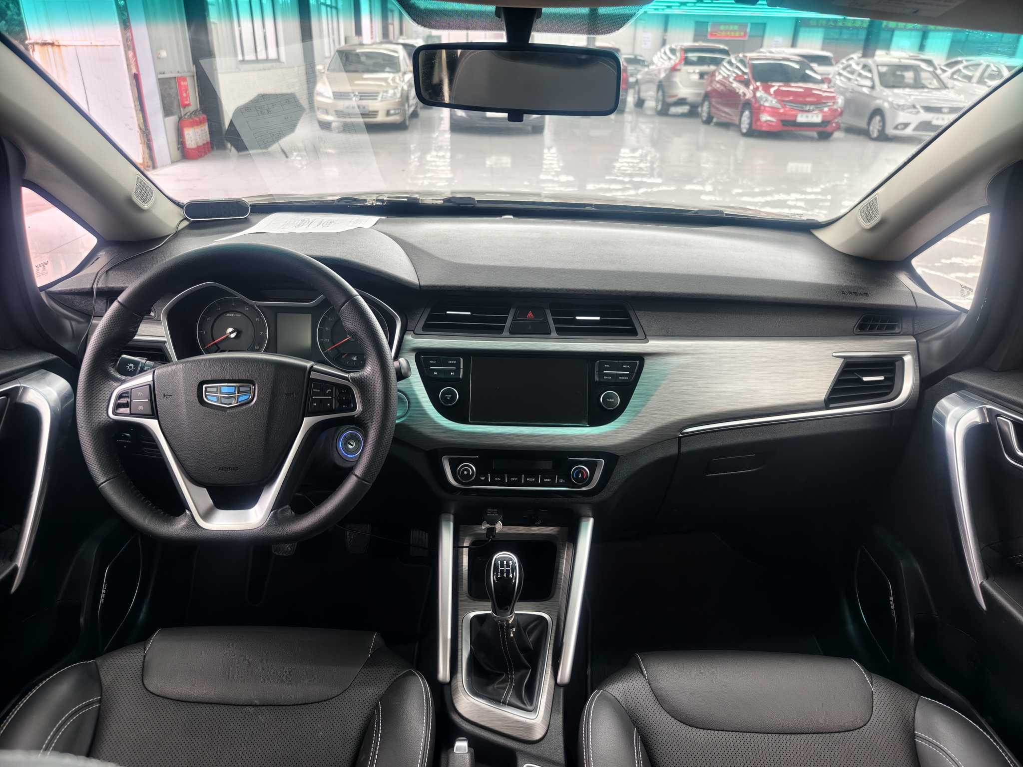 Vision X3 2018 car image #8