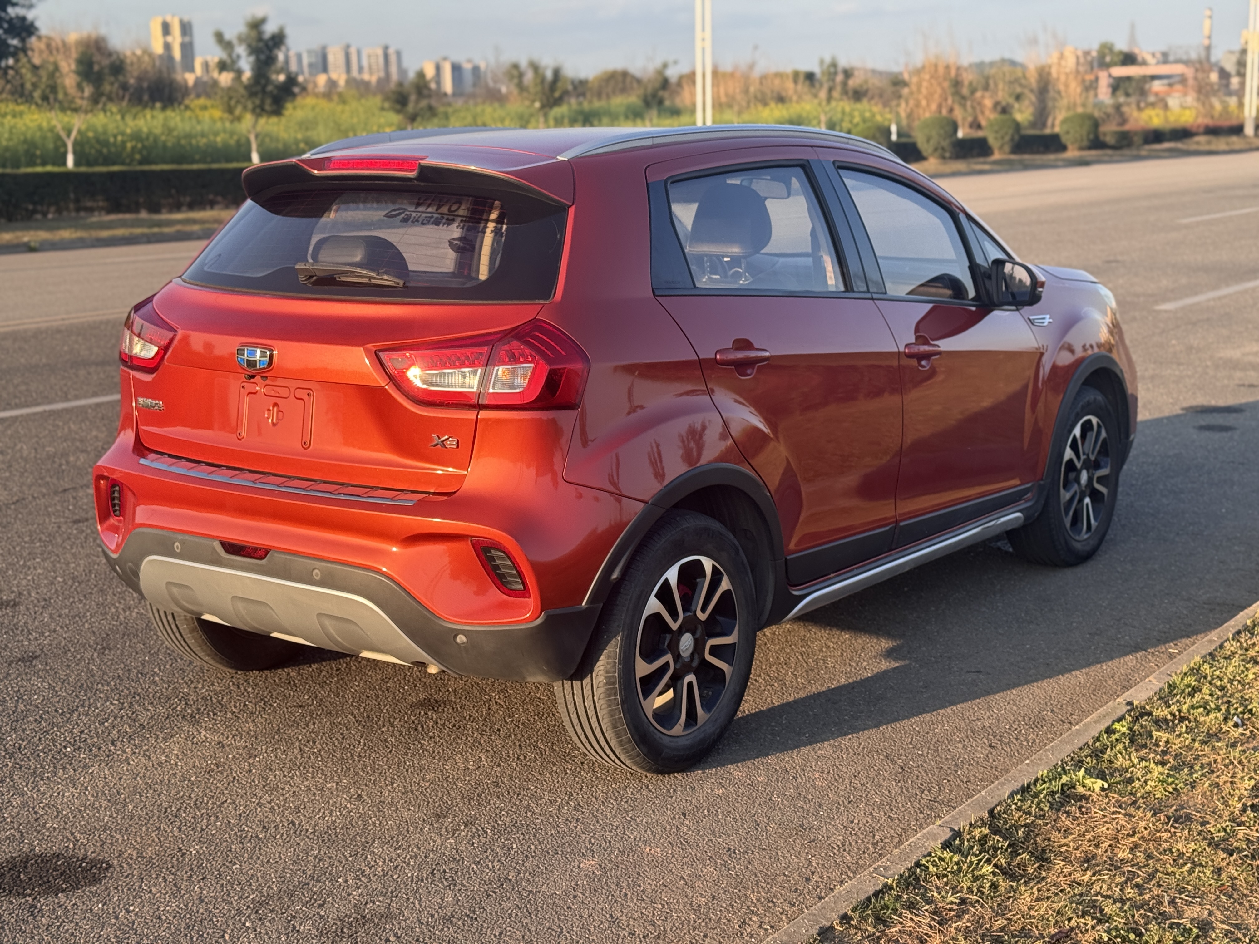 Vision X3 2018 car image #8