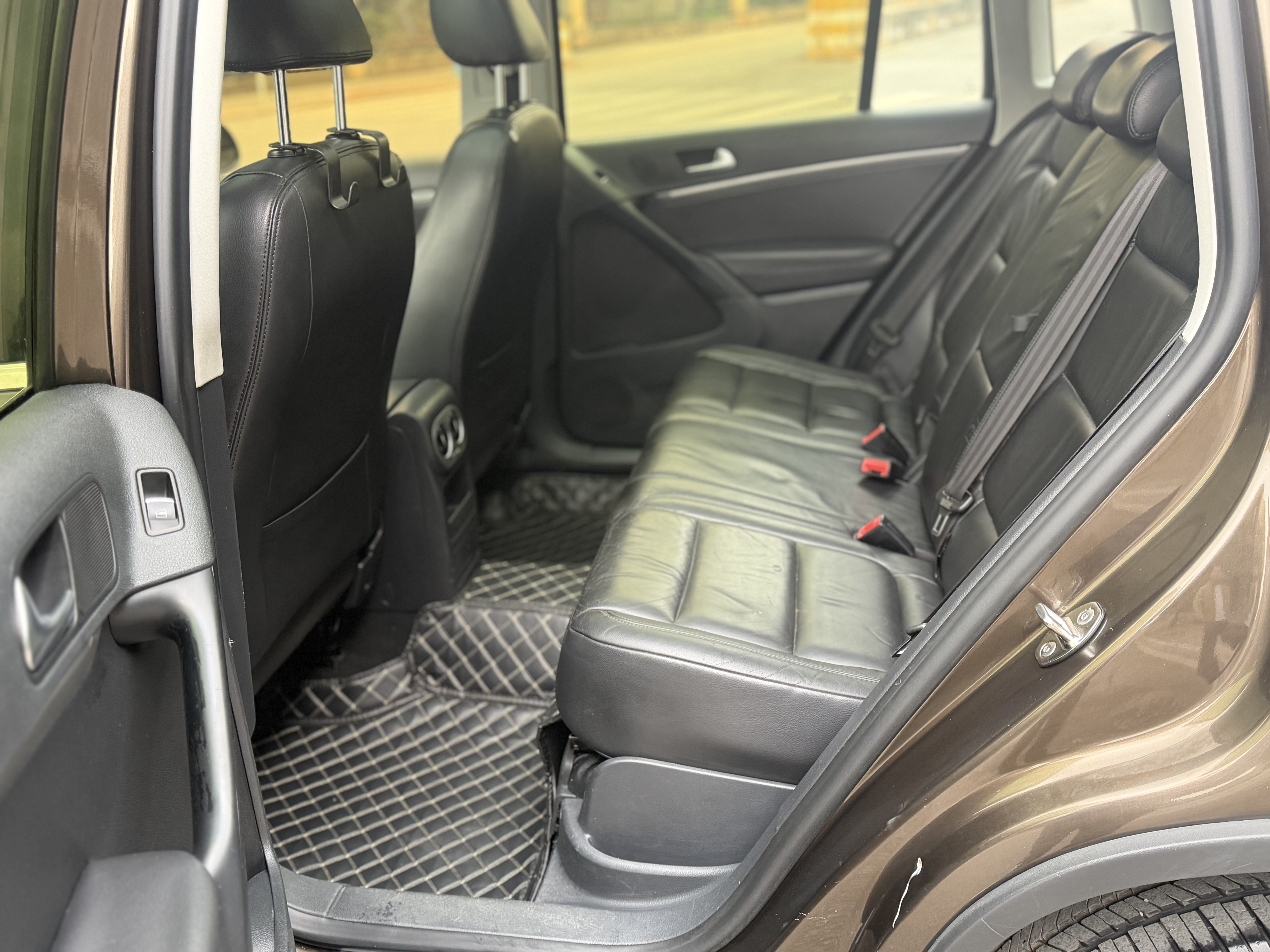 Volkswagen Tiguan 2015 car image #8