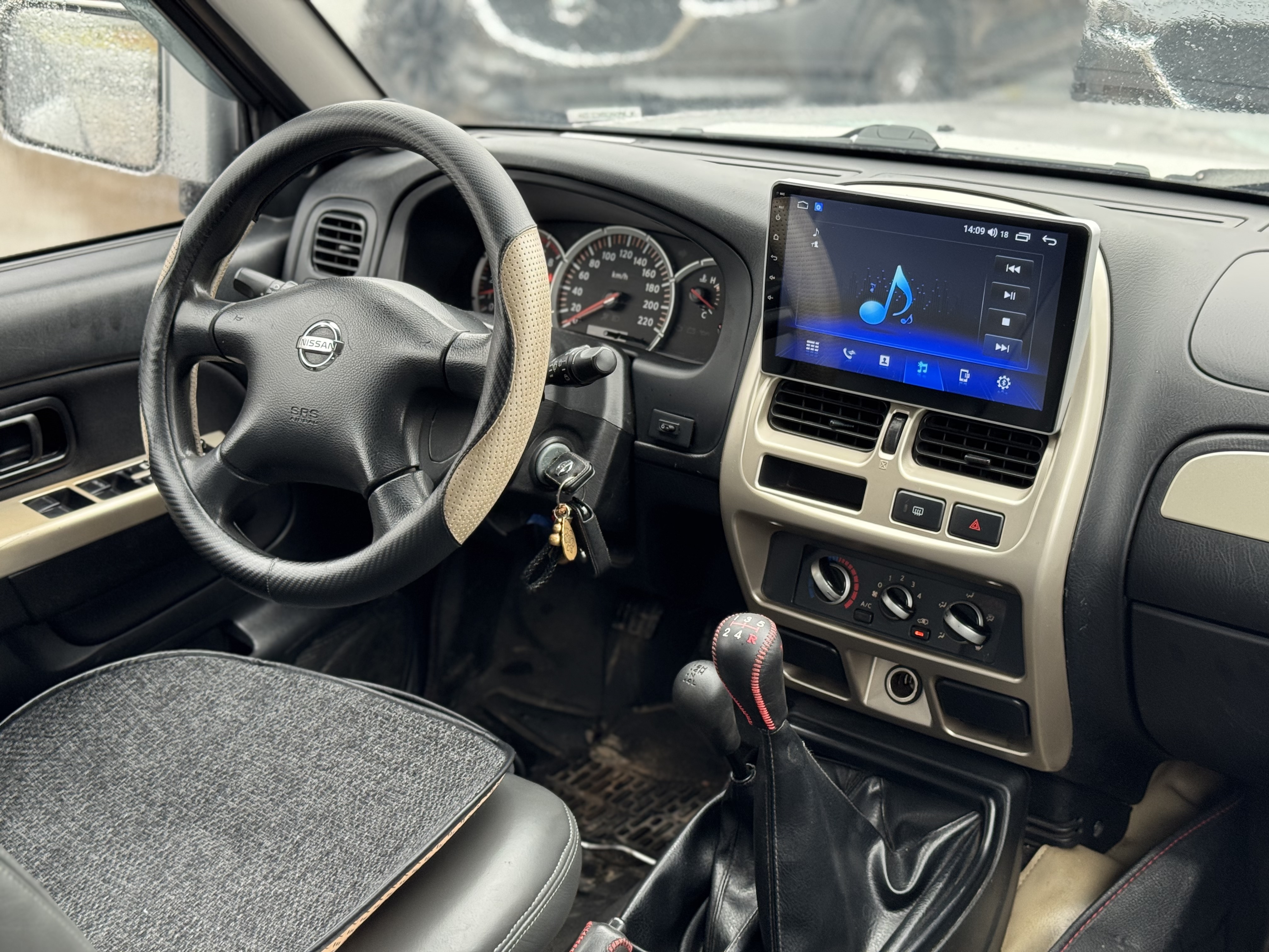 日产 日产帕拉丁 2011 汽车图片 #8