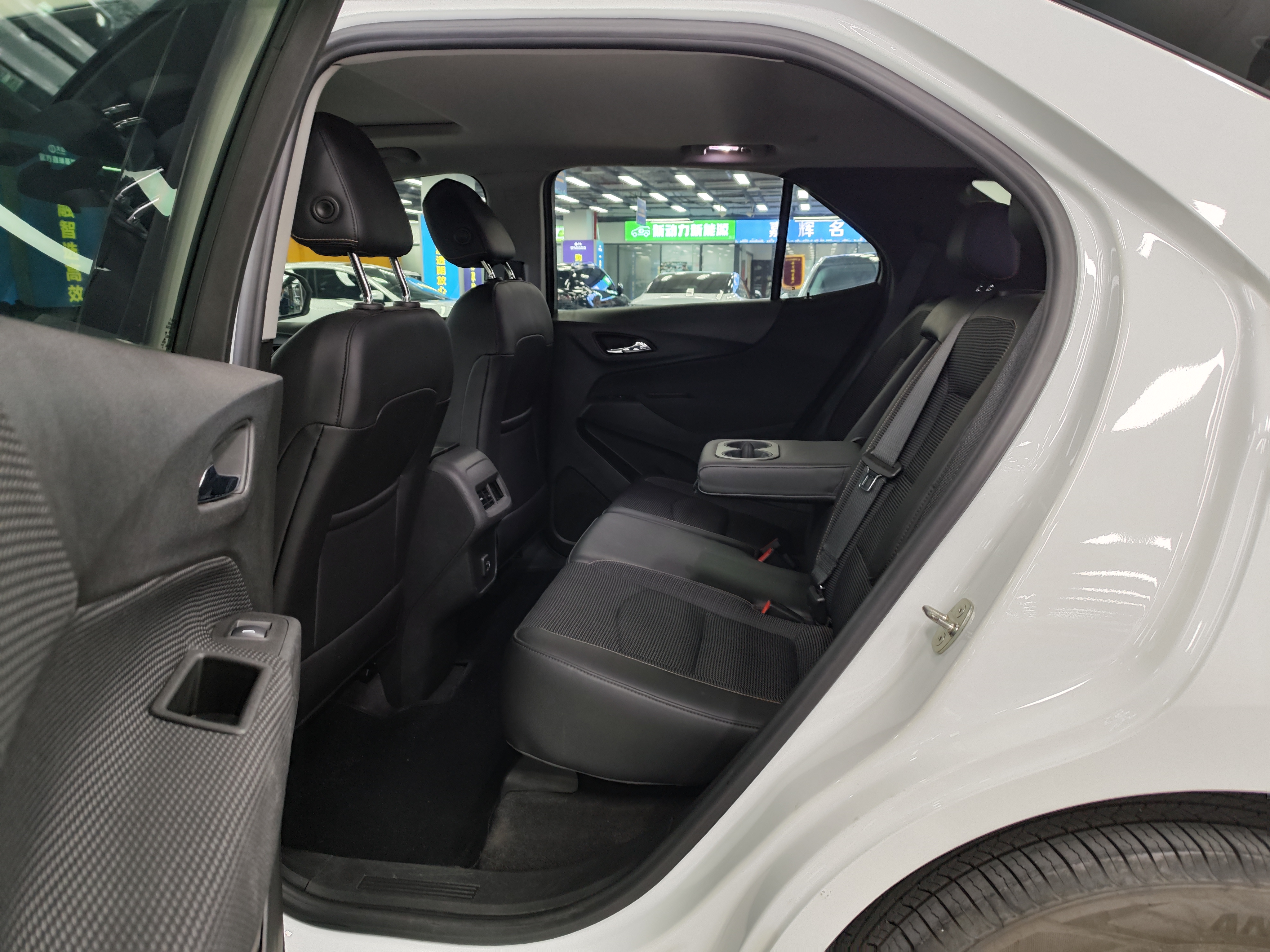 Chevrolet Equinox 2019 car image #8