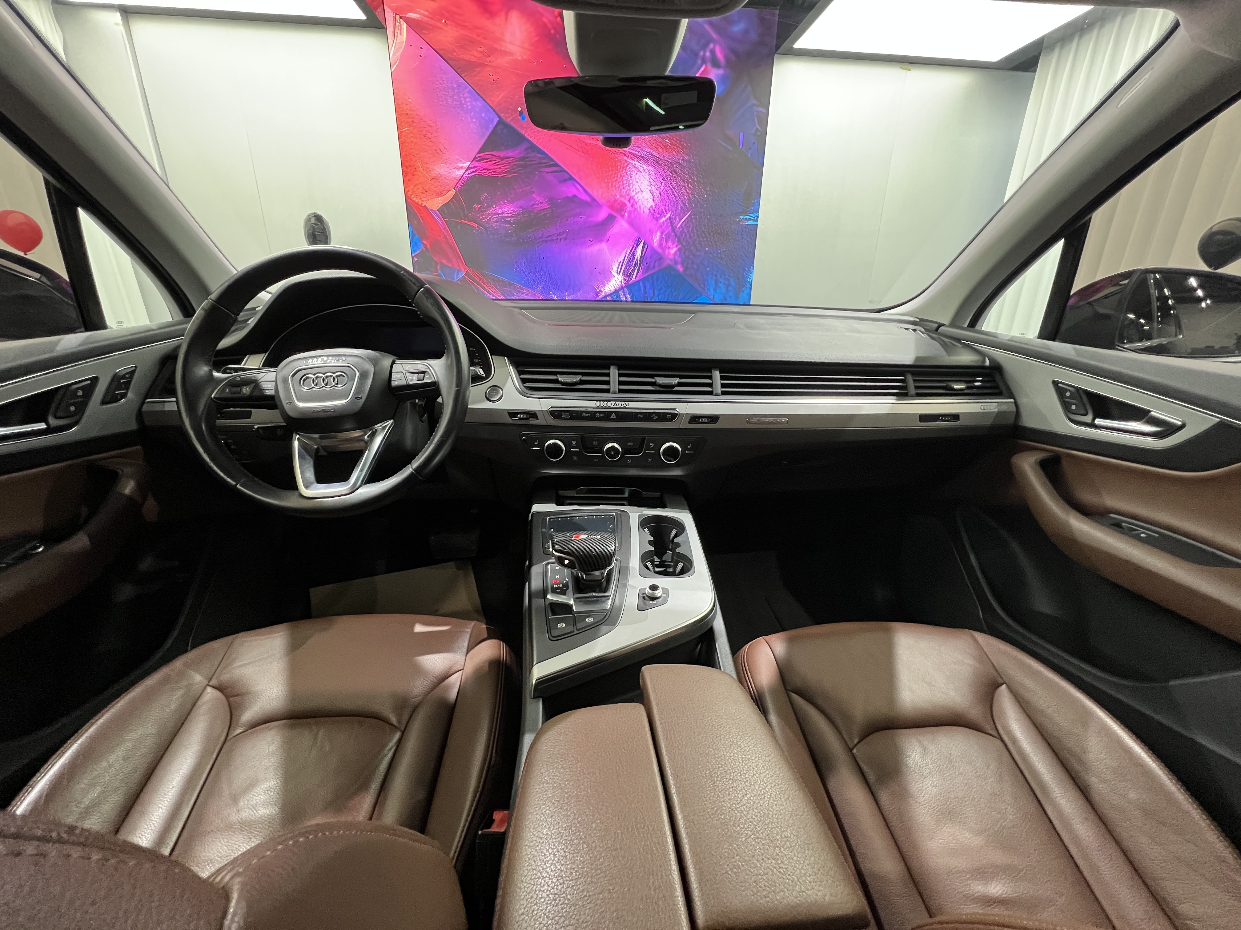 Audi Q7 2018 car image #8