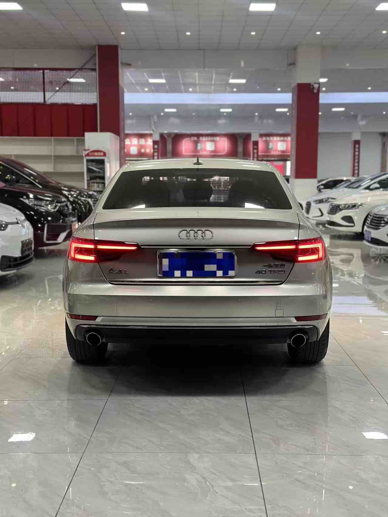 Audi A4L 2018 image de voiture #8