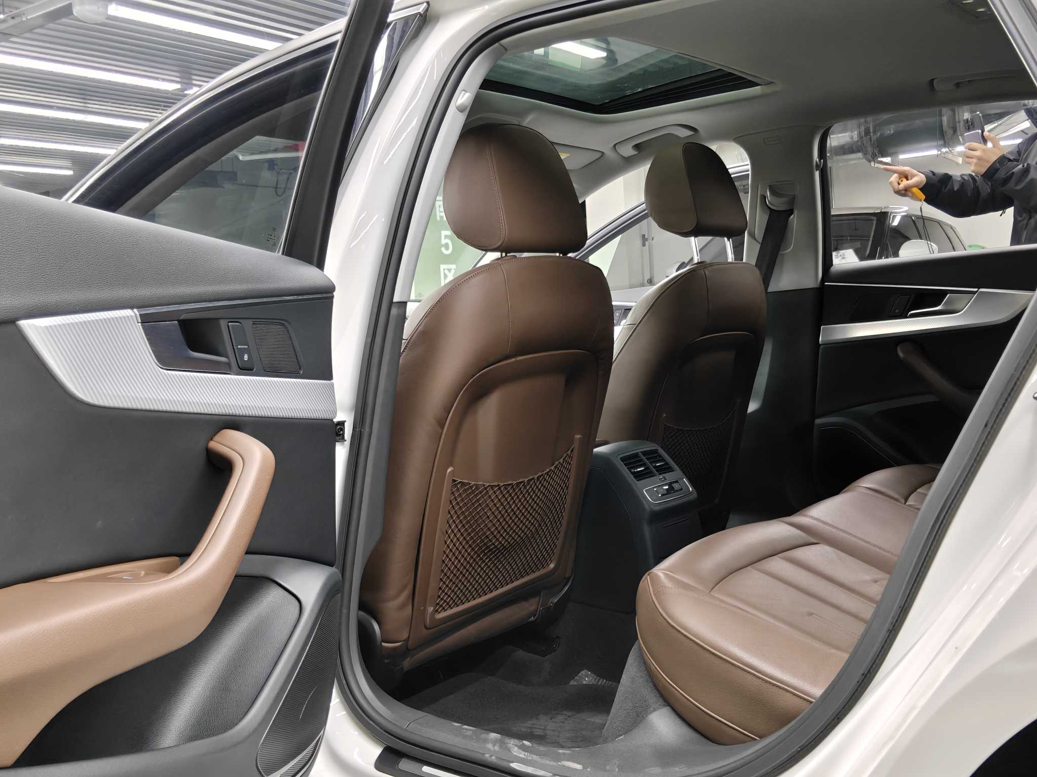 Audi A4L 2017 car image #8