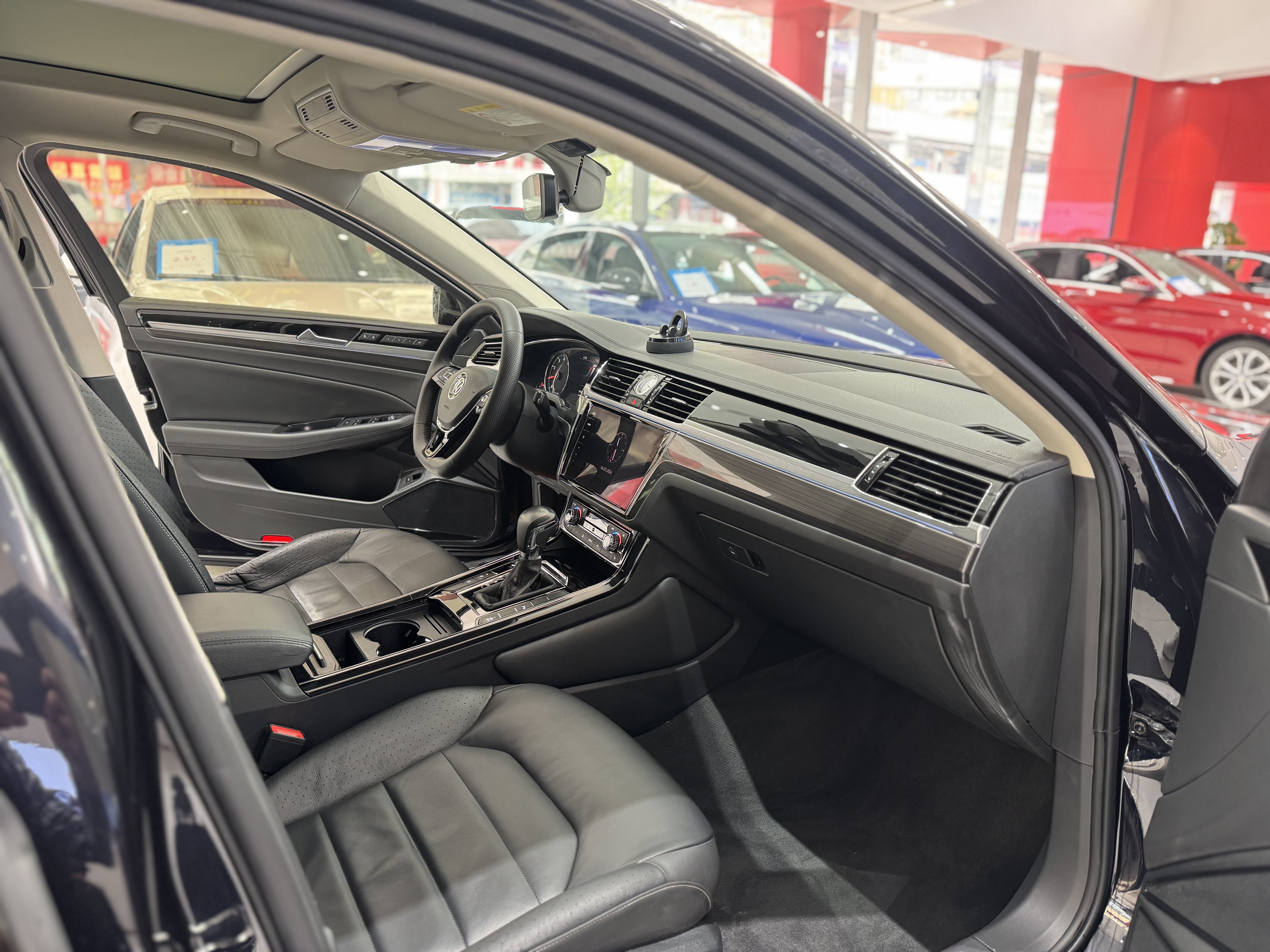 Volkswagen Phideon 2018 immagine di auto #8