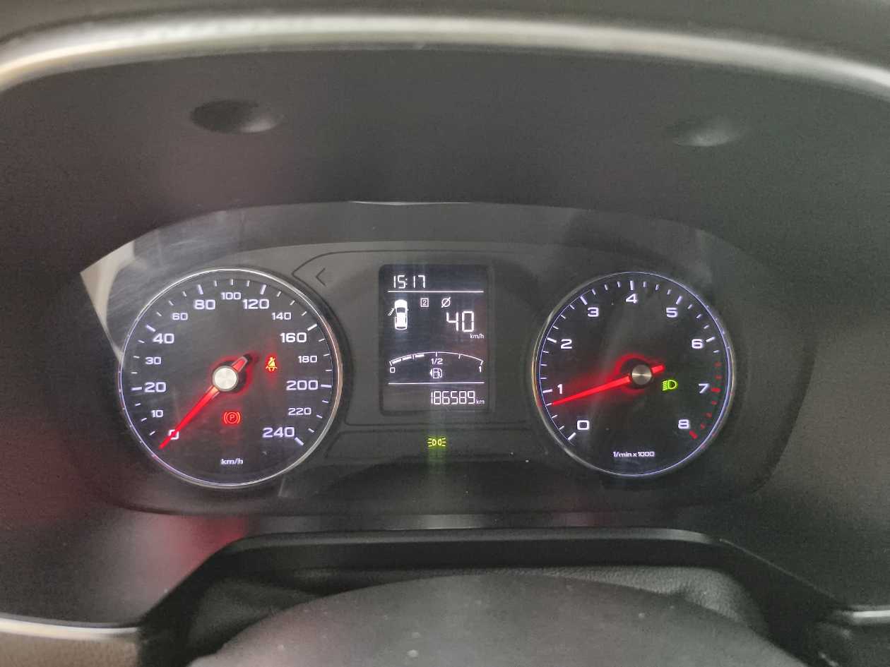 Roewe RX5 2018 изображение автомобиля #8