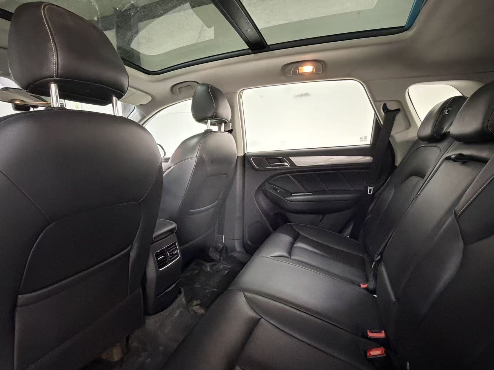 Roewe RX5 2018 image de voiture #8