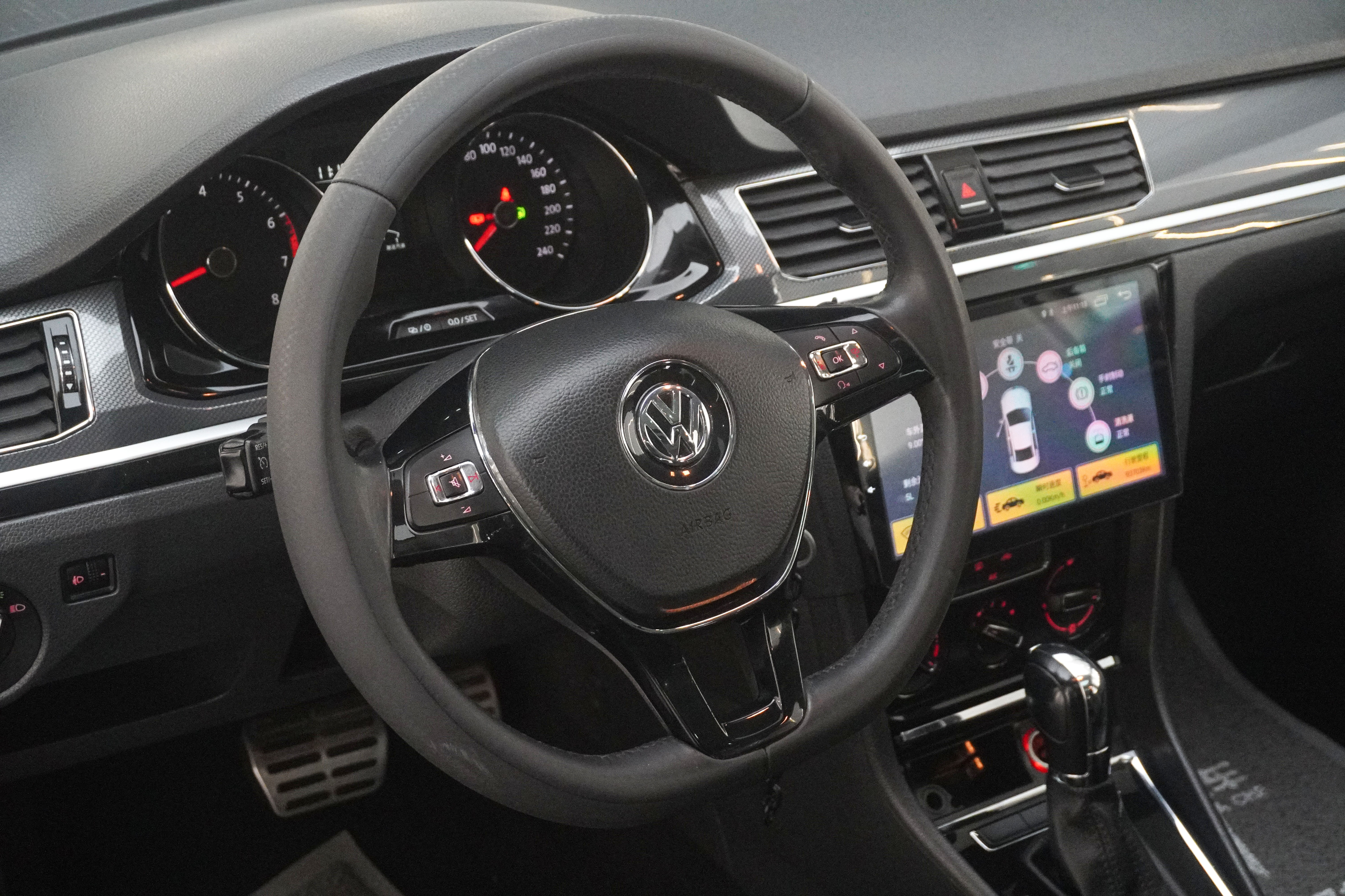 Volkswagen C-Trek 2018 immagine di auto #8