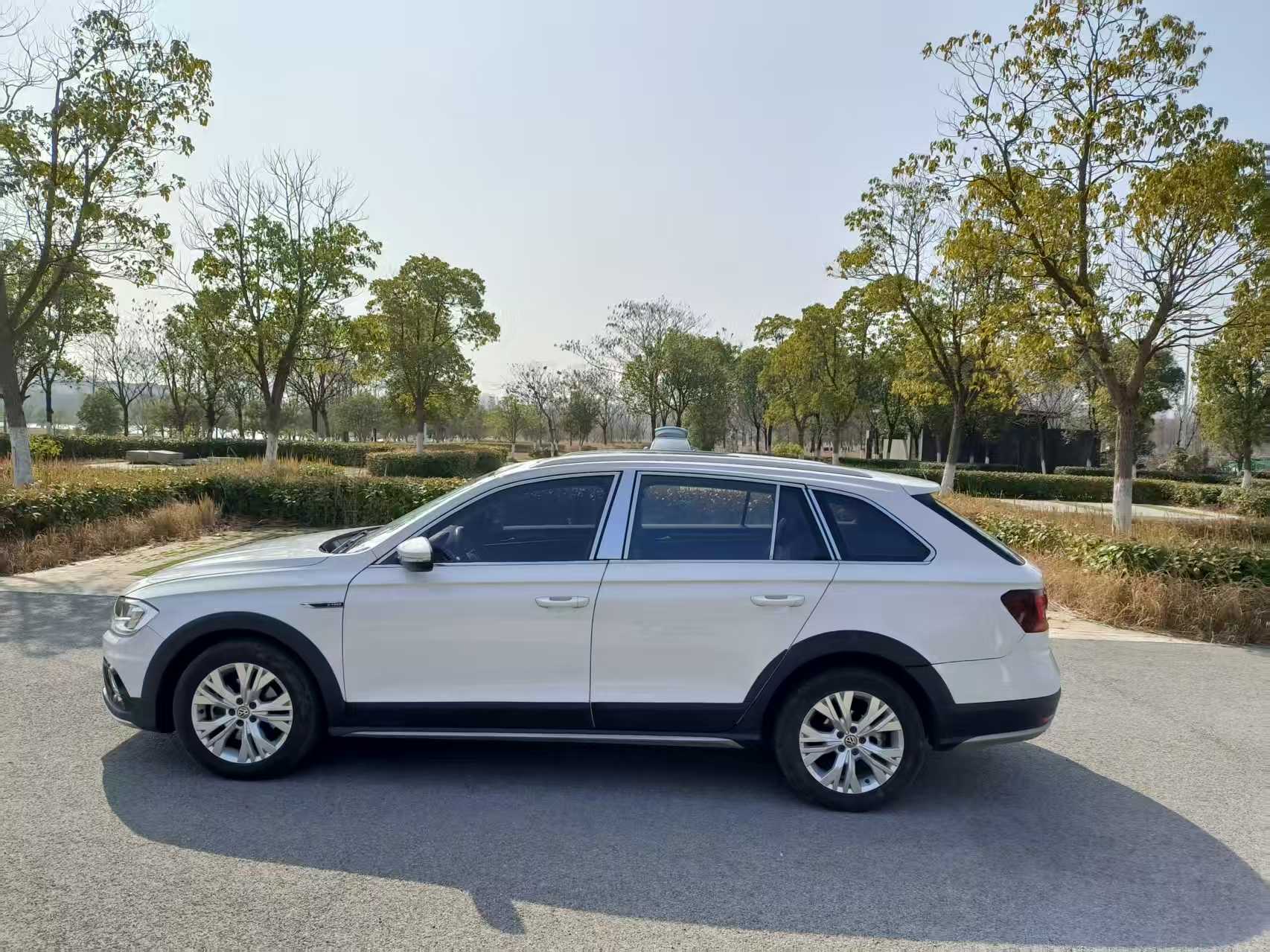 Volkswagen C-Trek 2018 immagine di auto #8