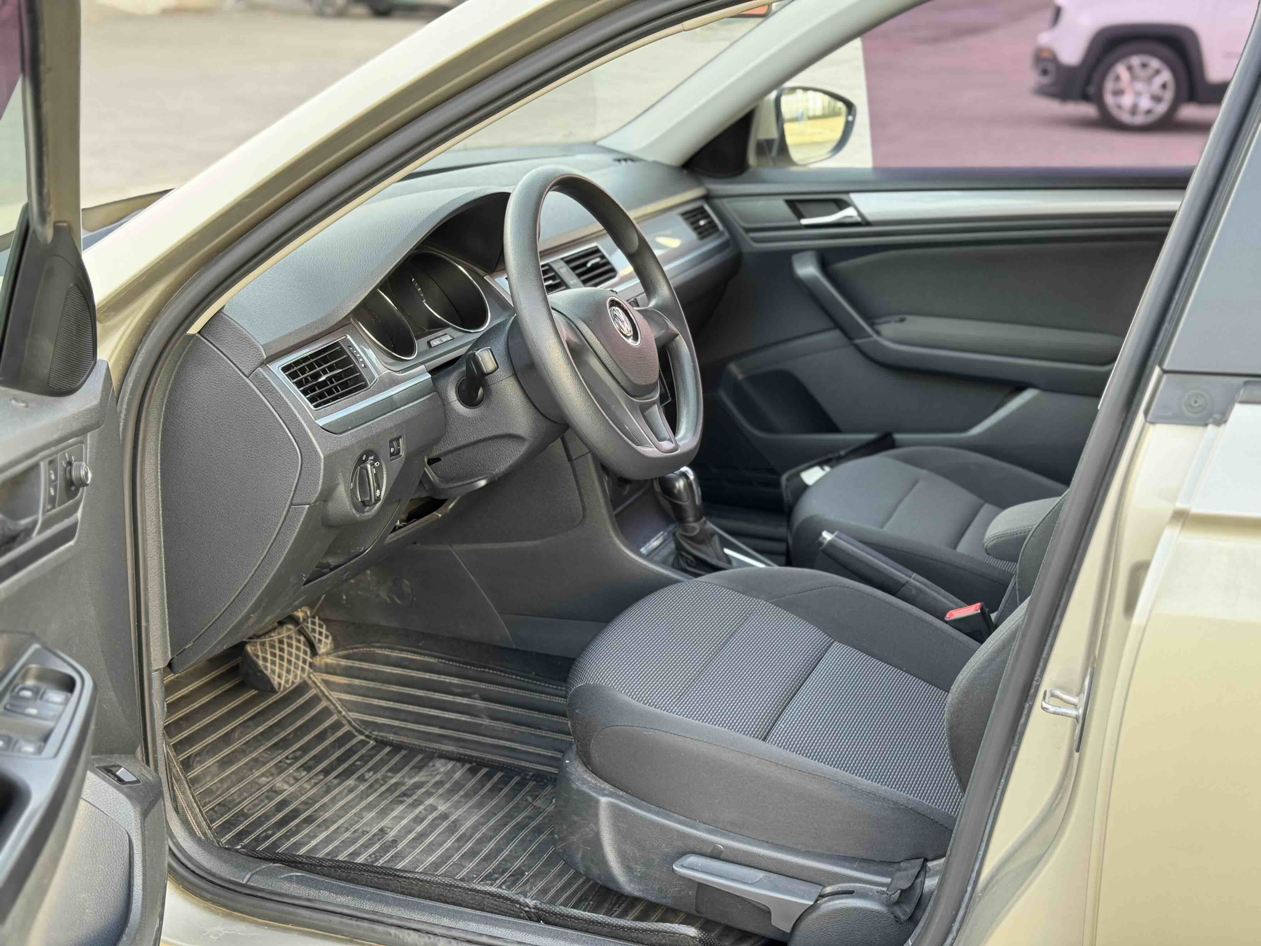 Volkswagen Bora 2018 immagine di auto #8