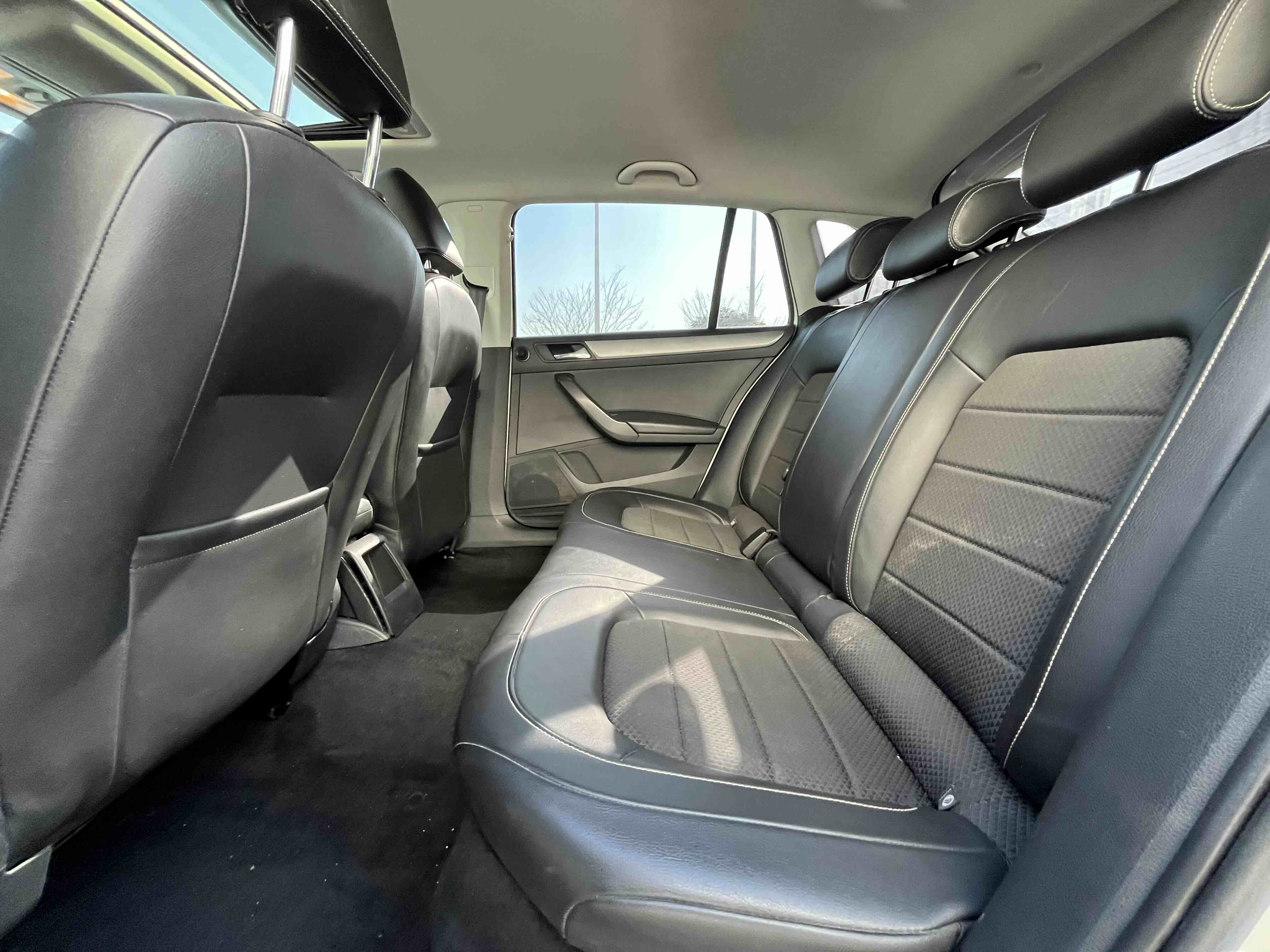 Skoda Rapid Spaceback 2017 immagine di auto #8