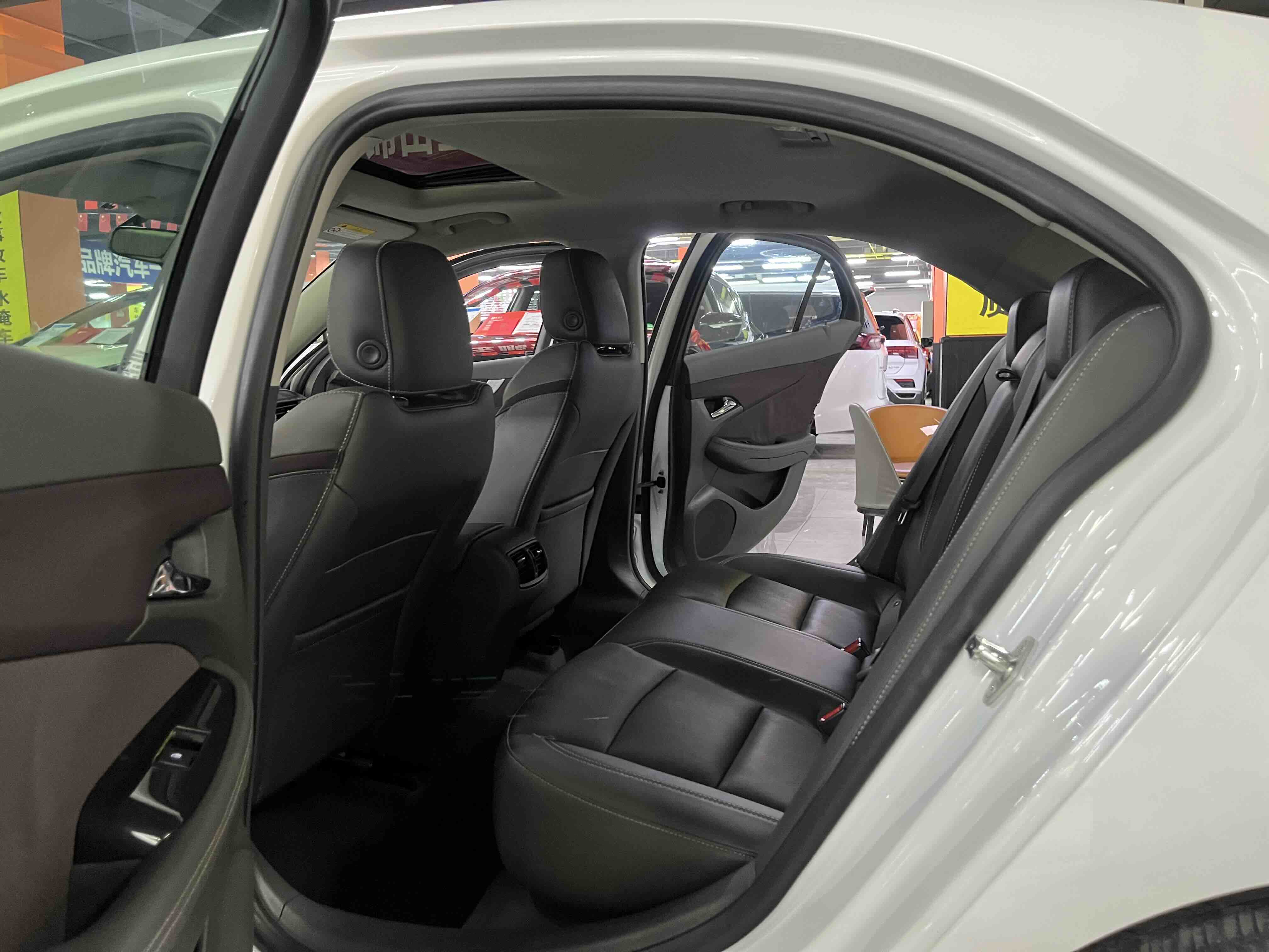 Chevrolet Malibu 2018 car image #8