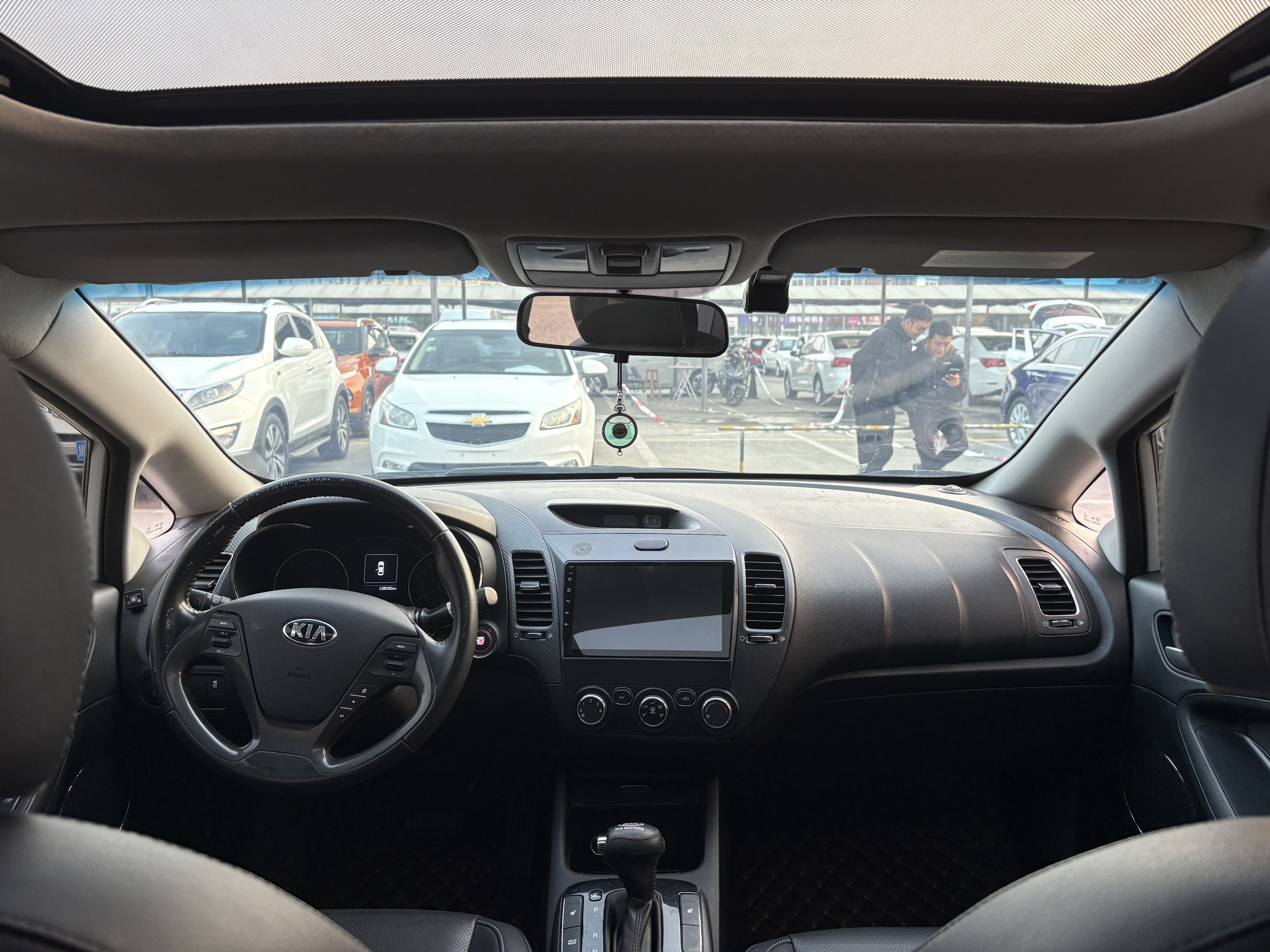 Kia K3 2018 #8 Kia K3 2018 car image #8