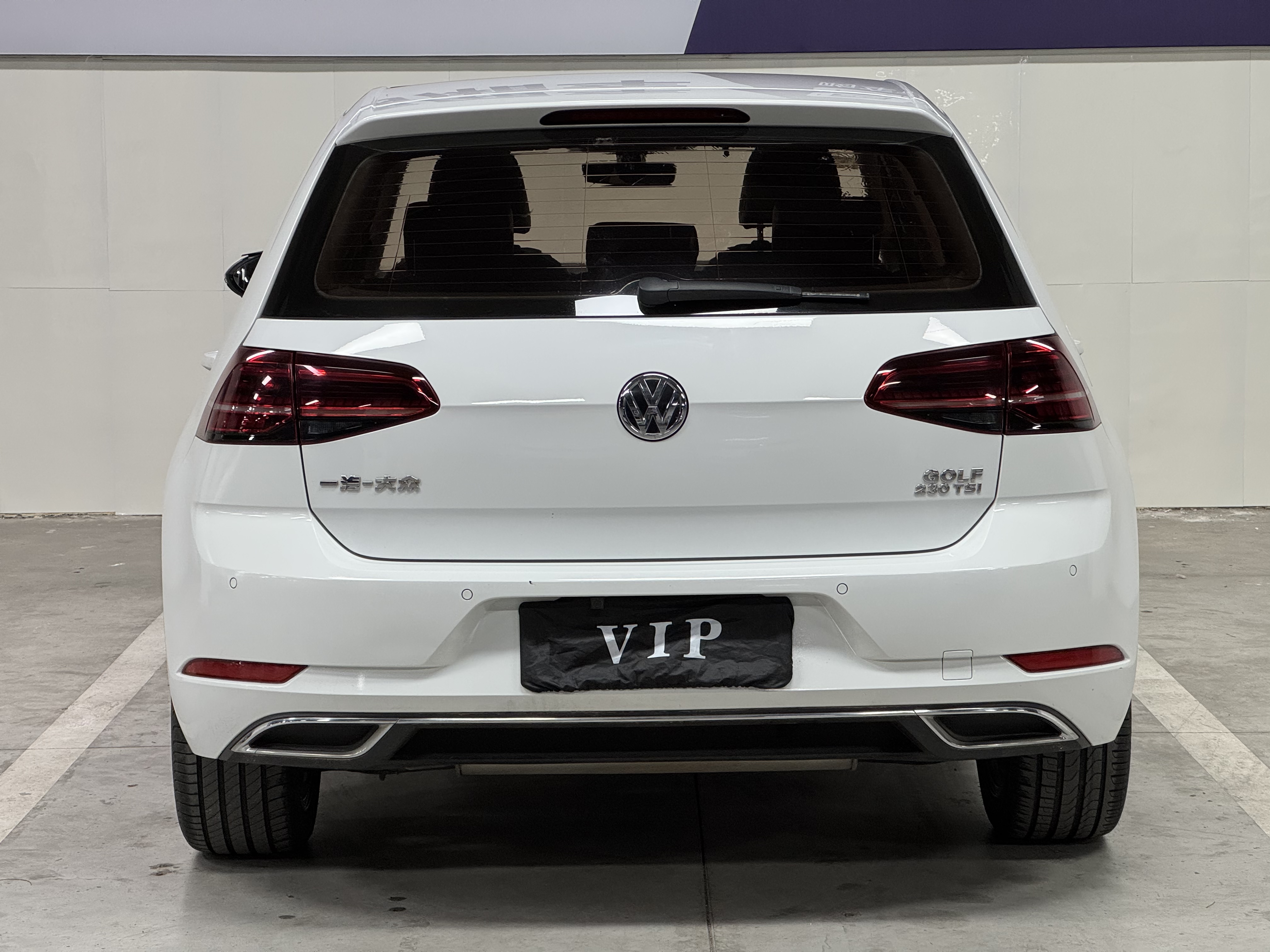 Volkswagen Golf 2018 car image #8