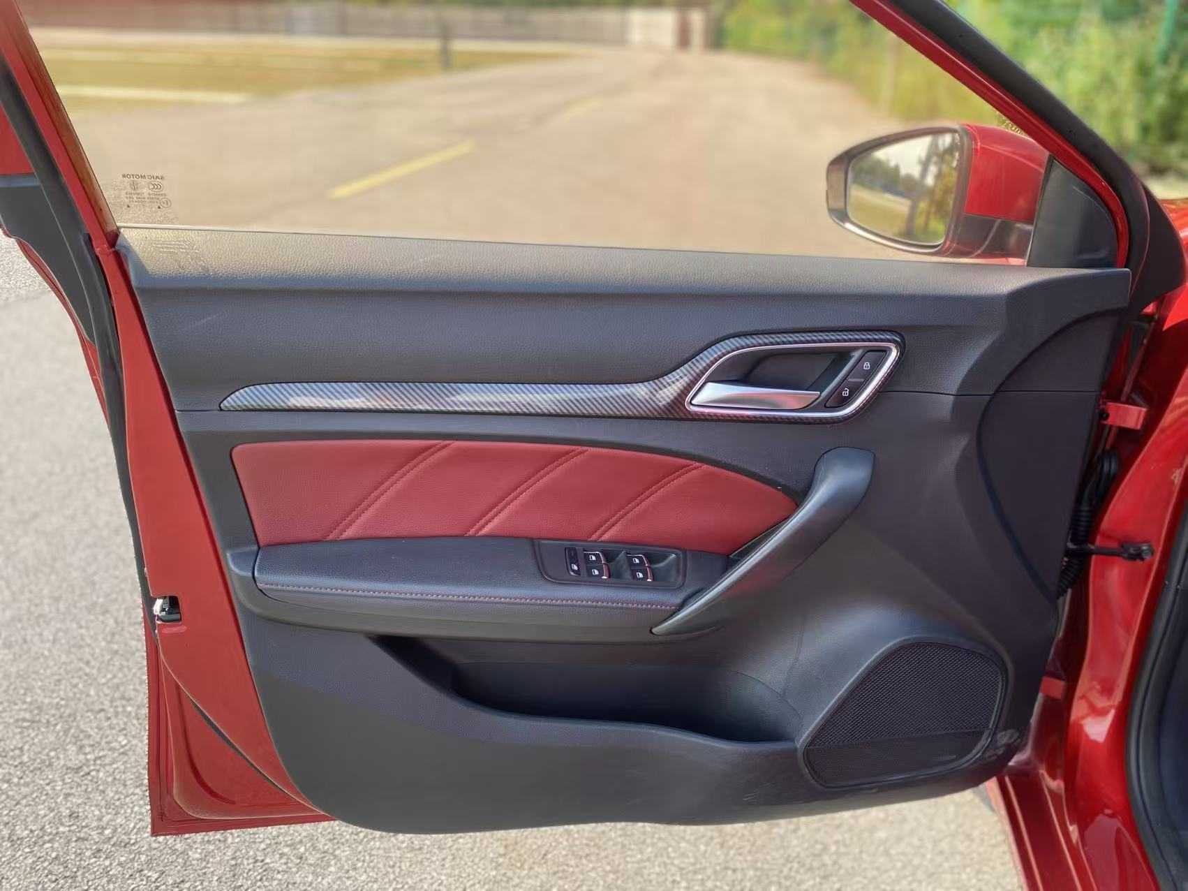 MG 6 2018 car image #8