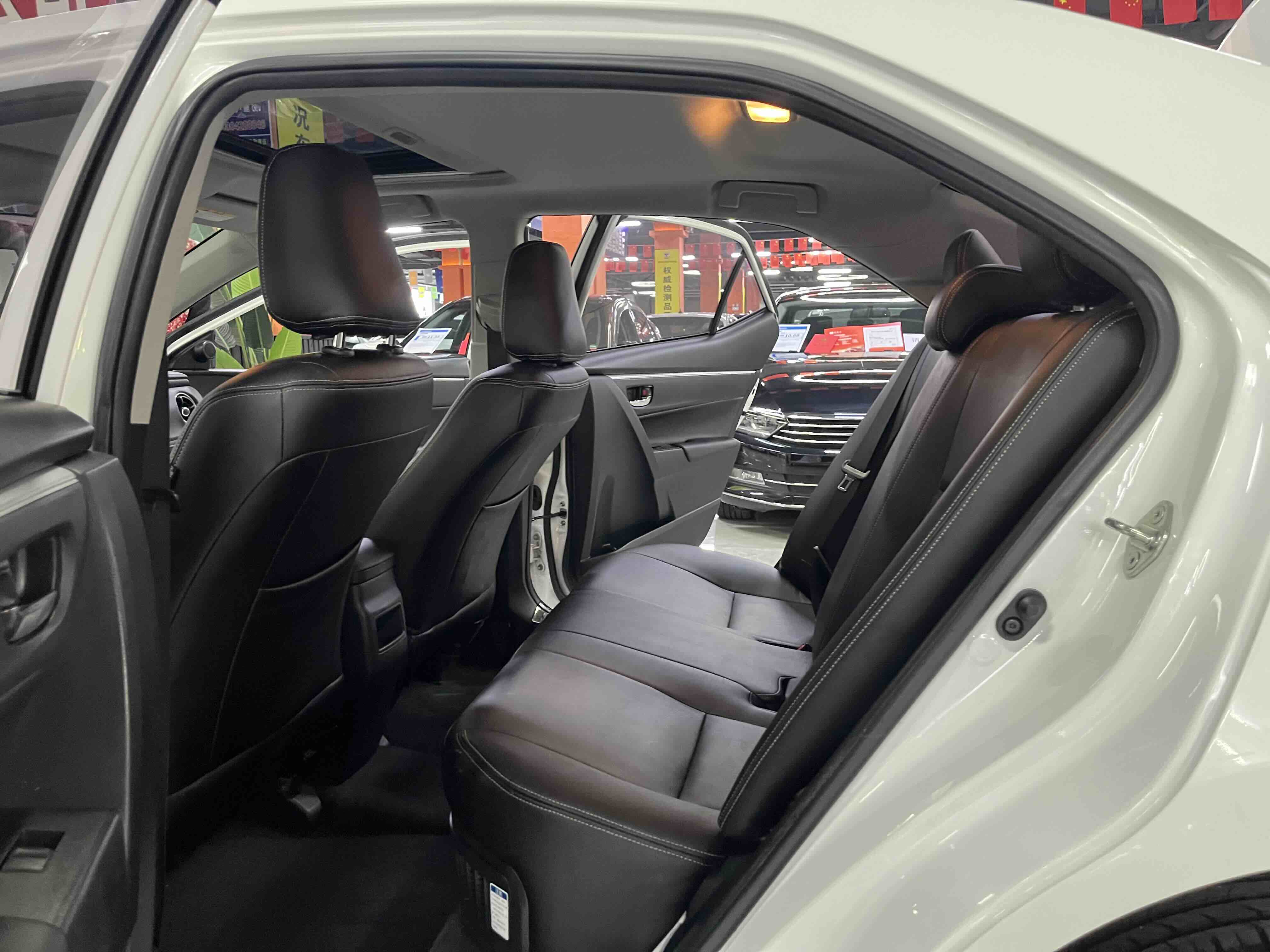 Corolla 2018 car image #8