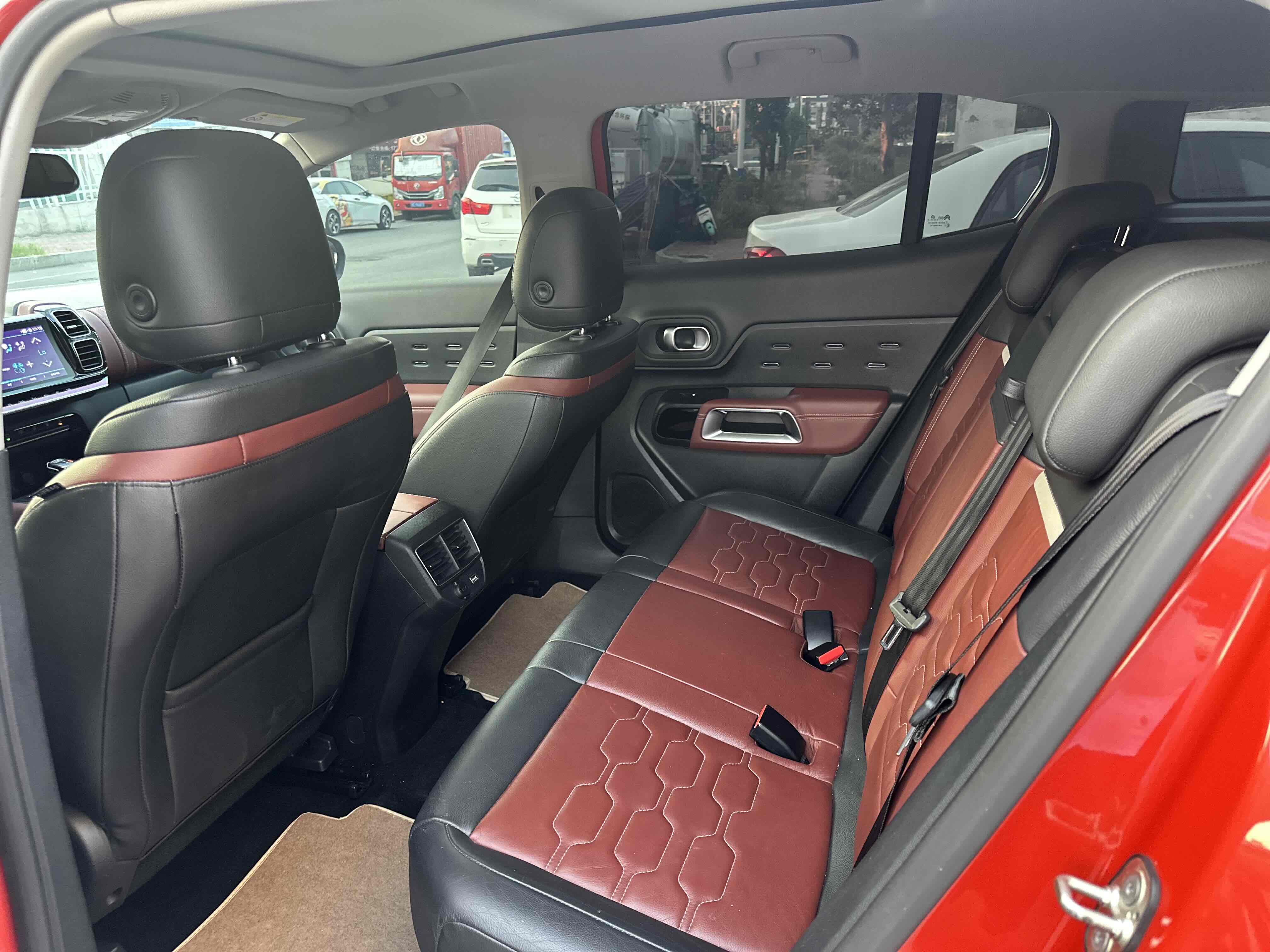 Citroen C5 AIRCROSS 2018 car image #8