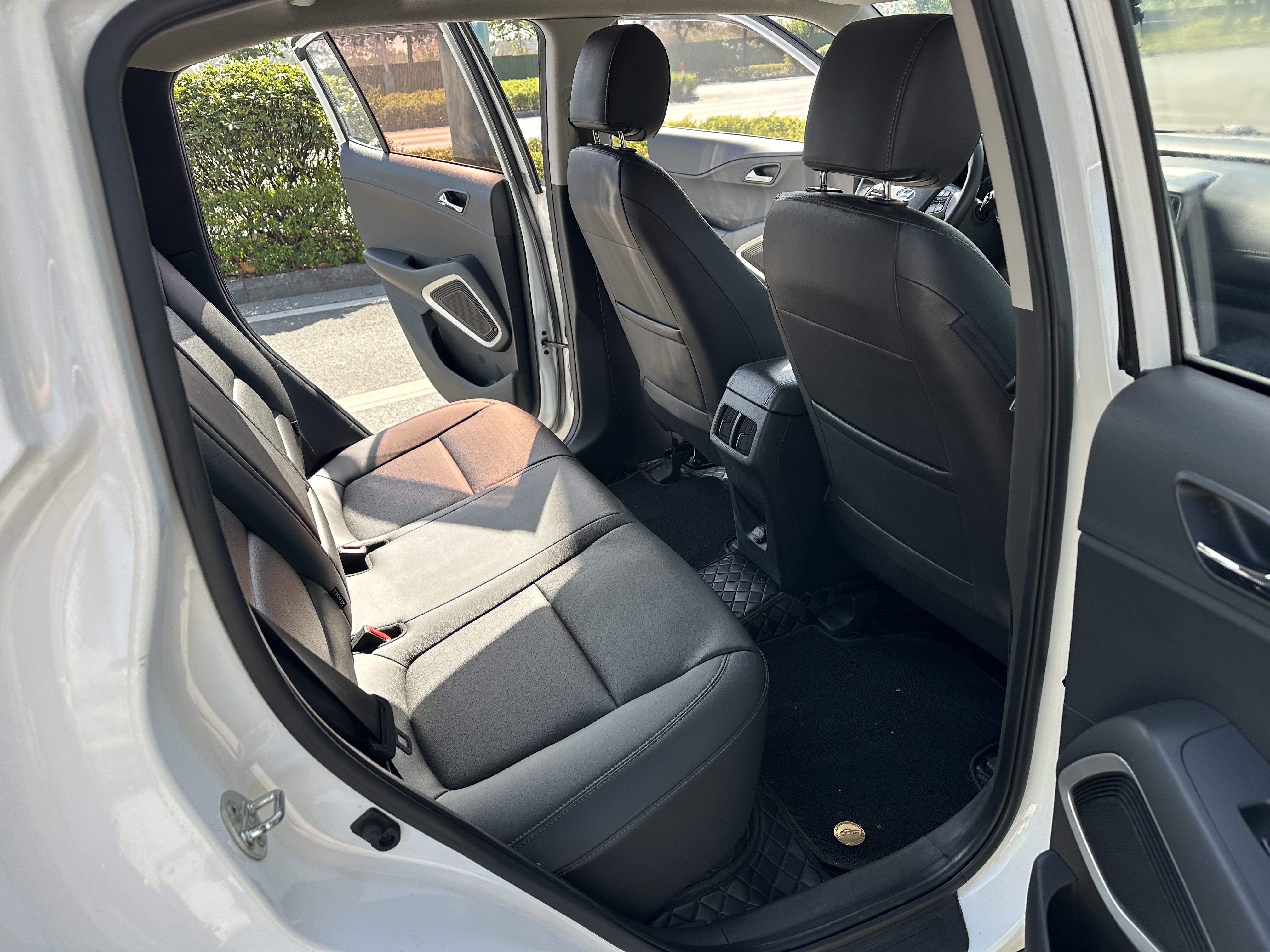 Hyundai ix35 2018 car image #8