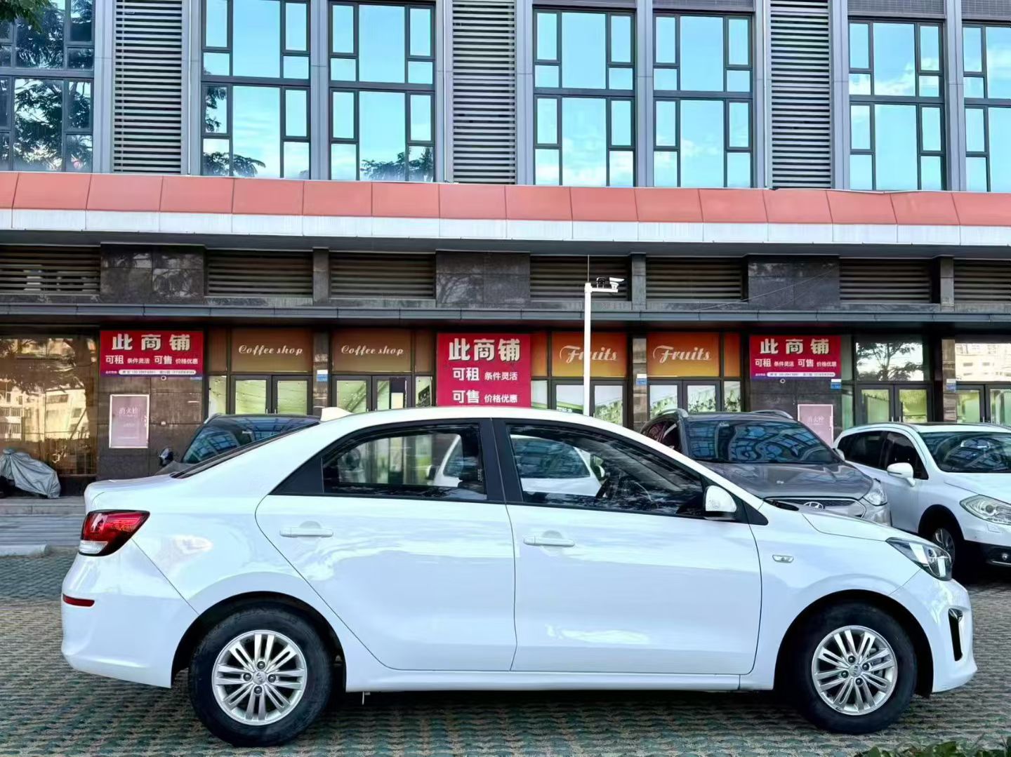 Kia Pegas 2019 image de voiture #8