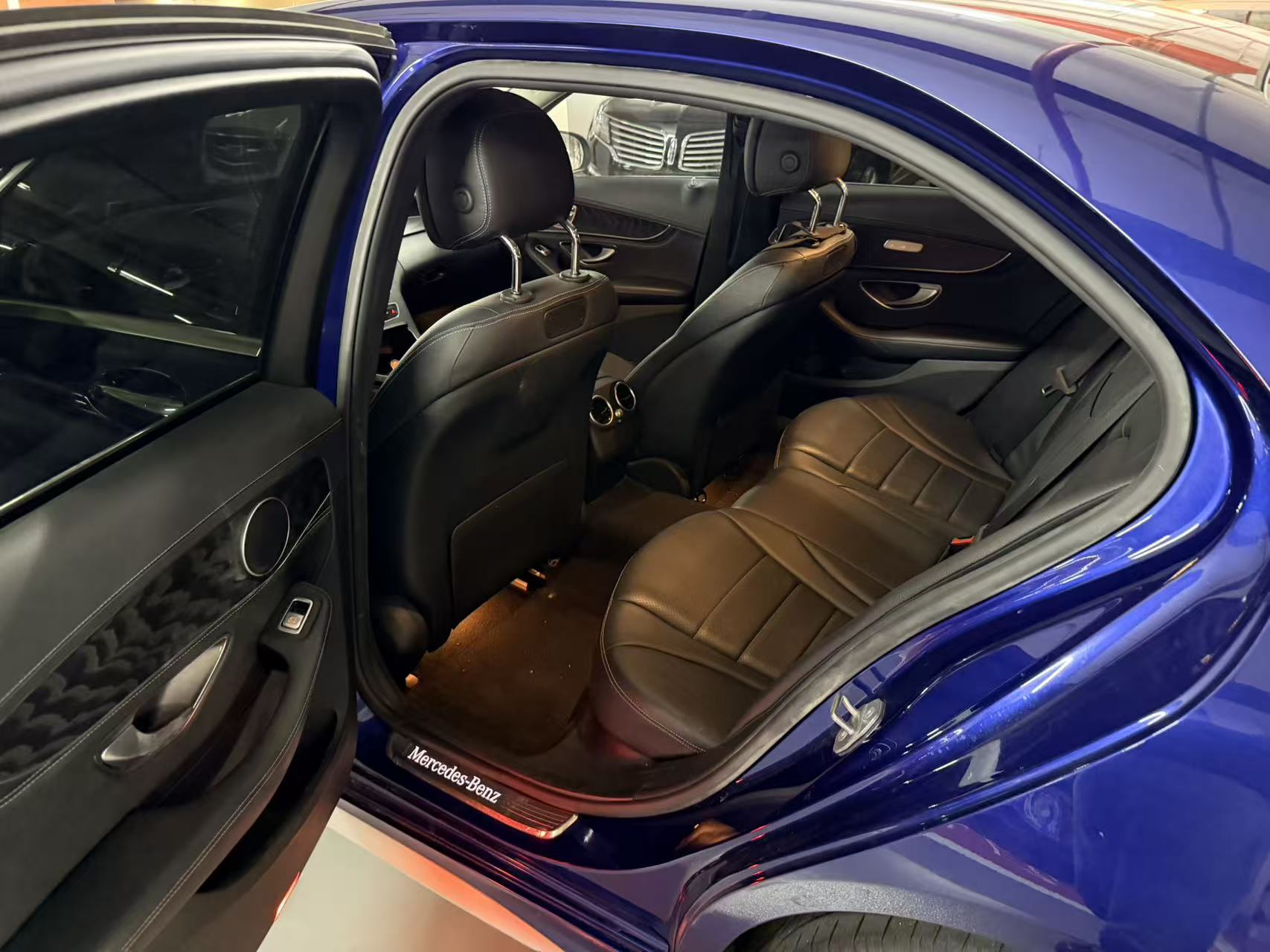 Mercedes-Benz C Class 2018 car image #8
