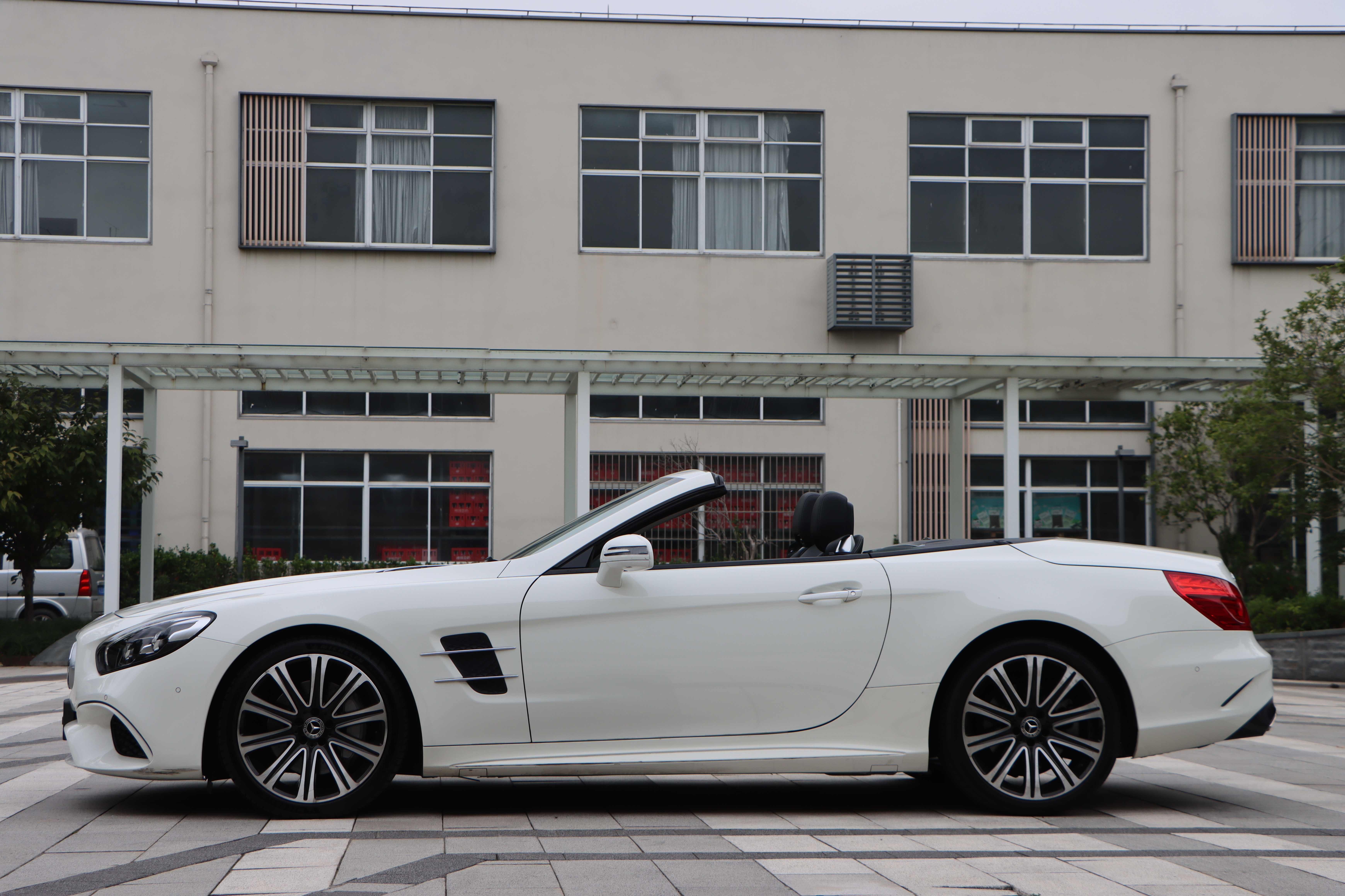 Mercedes-Benz SL Class 2019 car image #8