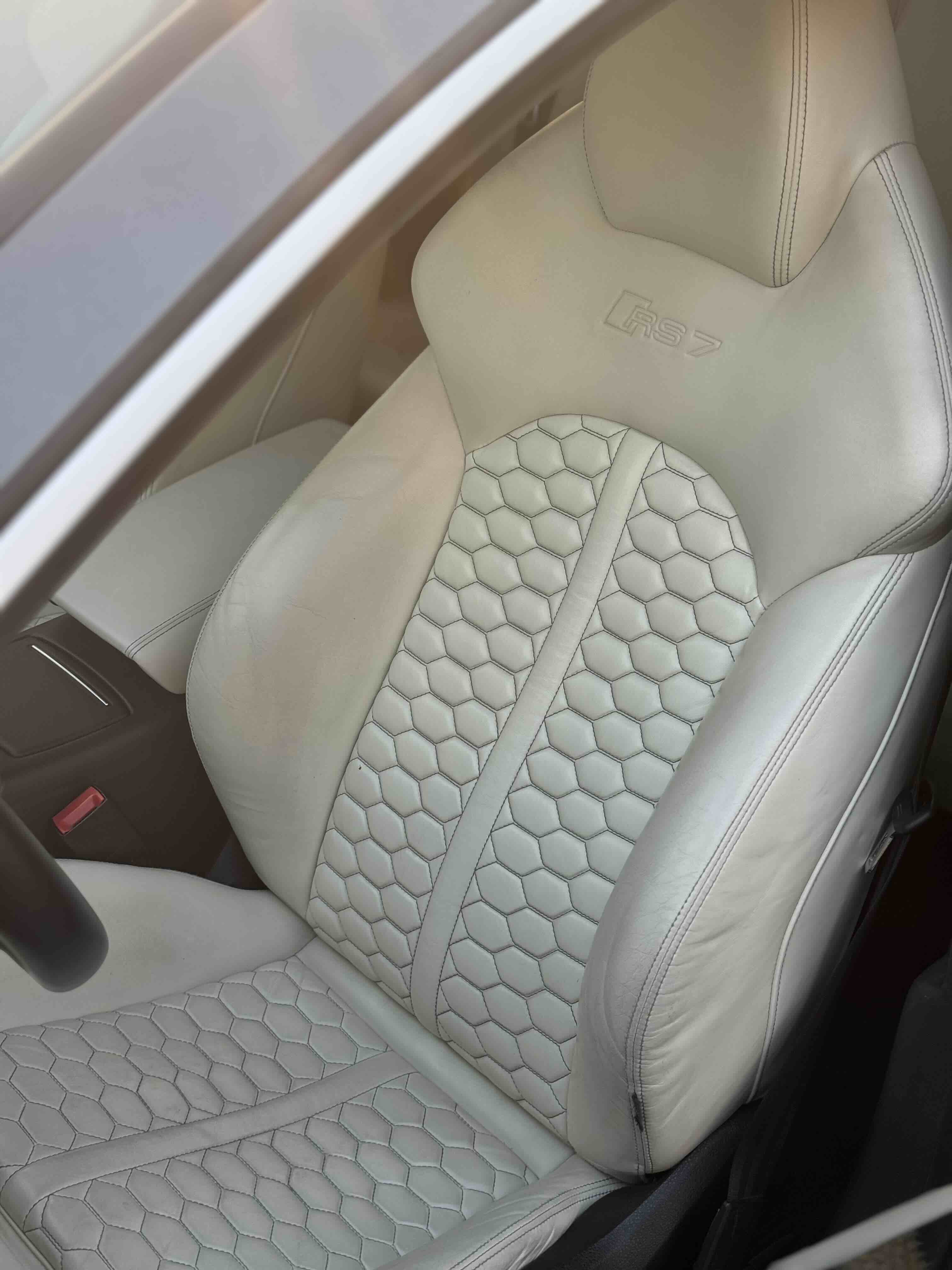 Audi RS 7 2019 car image #8