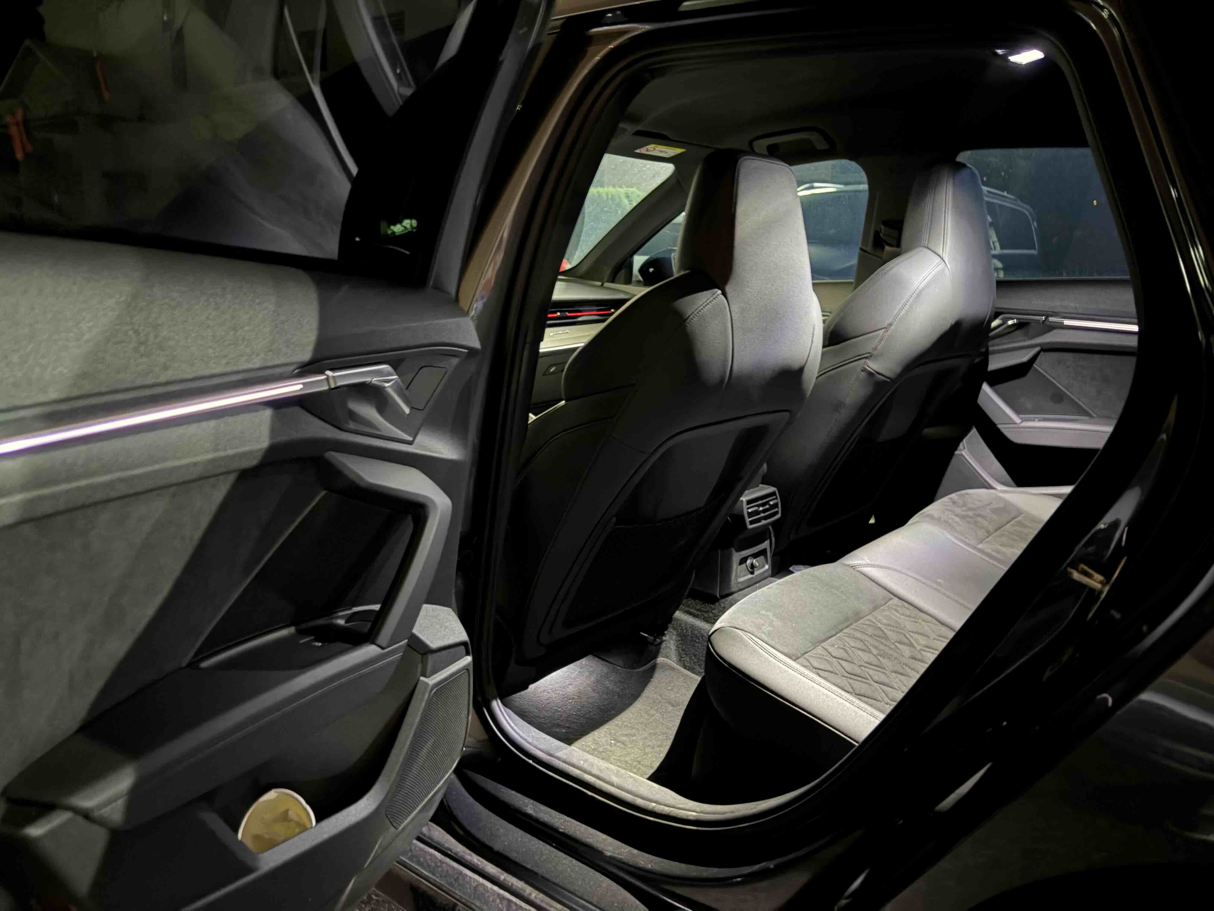 Audi RS 3 2024 #8 Audi RS 3 2024 car image #8