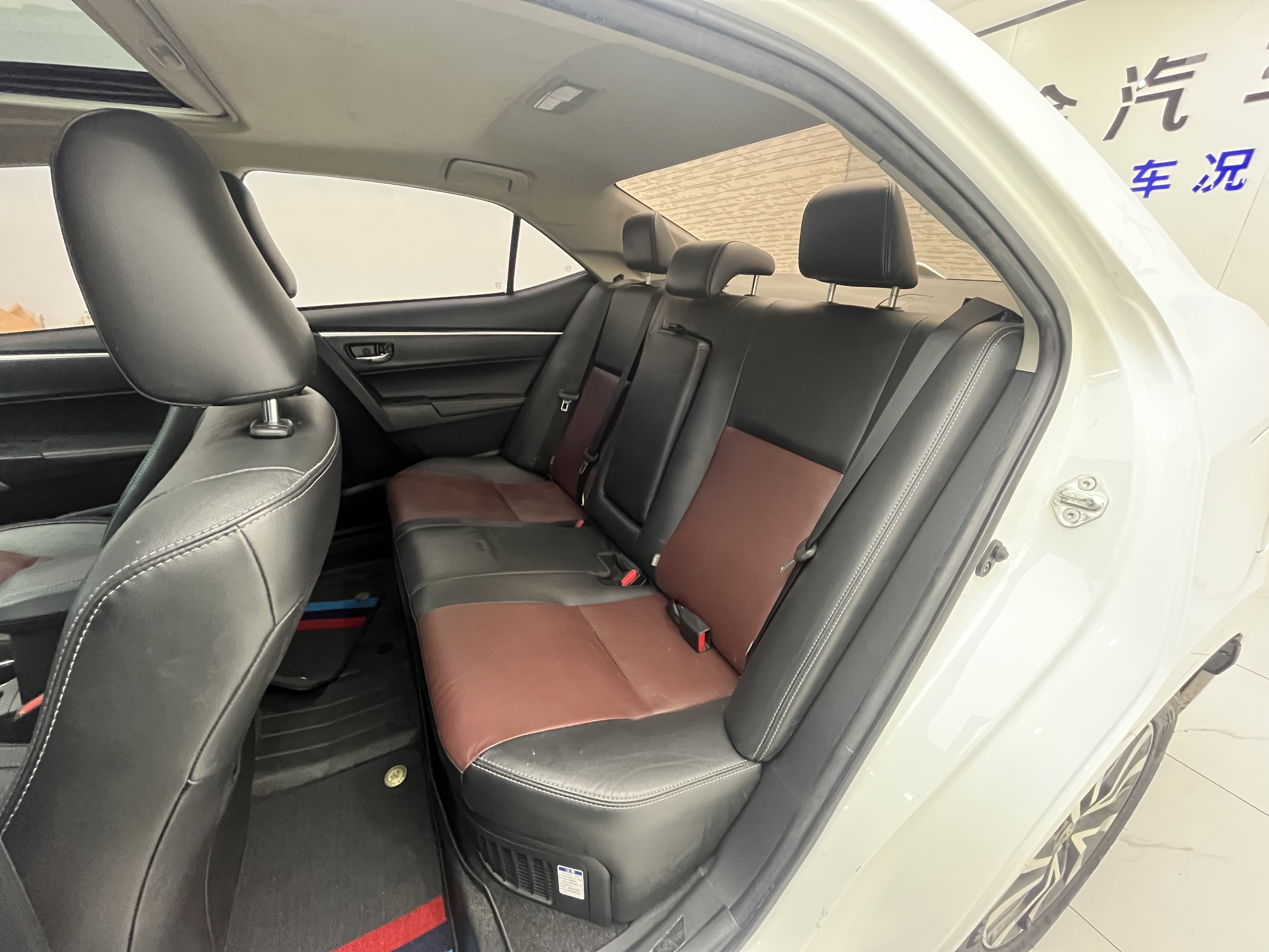 Toyota Corolla 2018 #8 Toyota Corolla 2018 car image #8