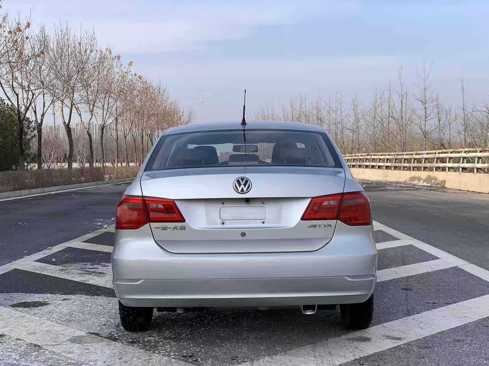 Volkswagen Jetta 2016 immagine di auto #8