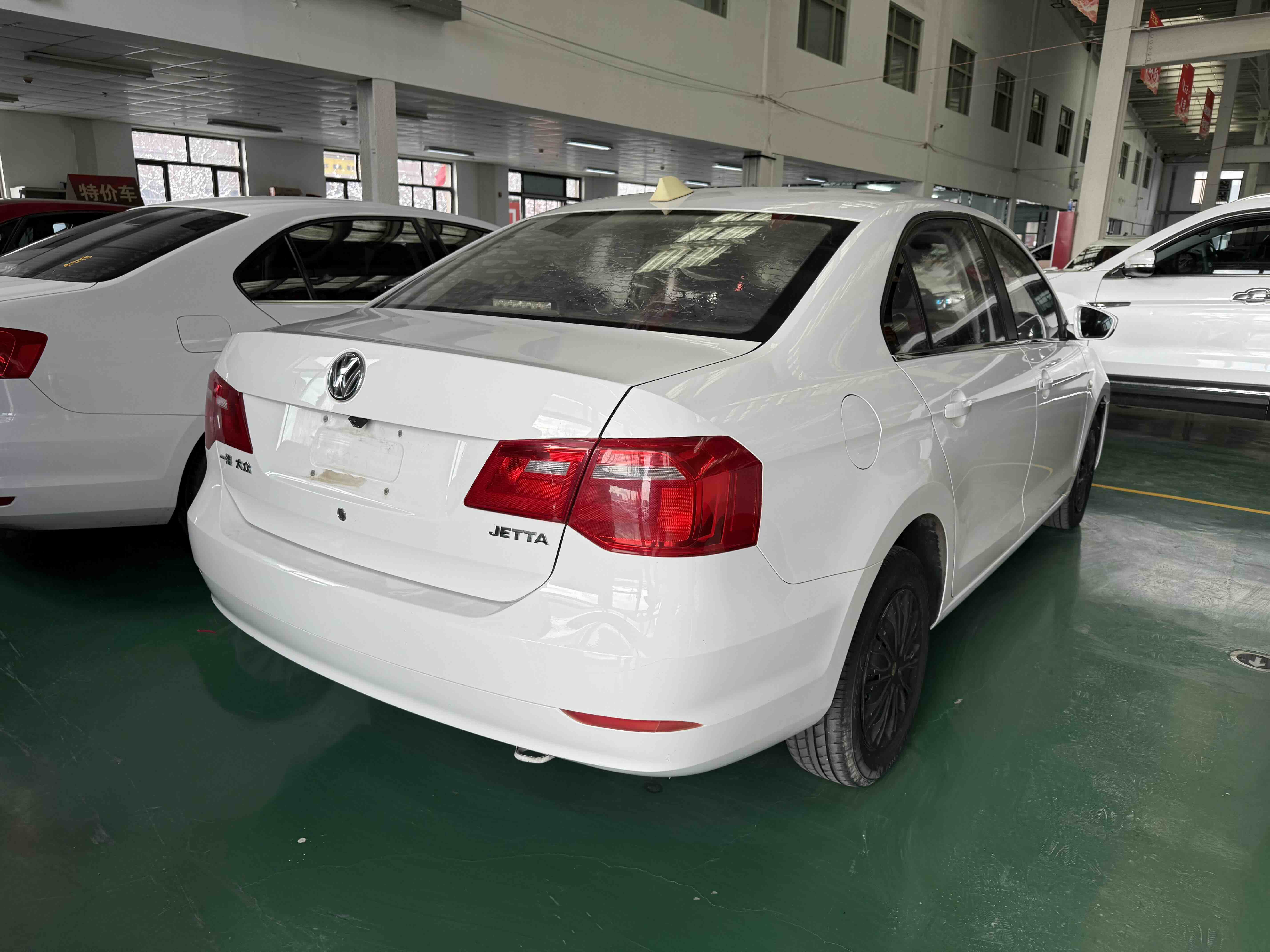 Volkswagen Jetta 2016 immagine di auto #8