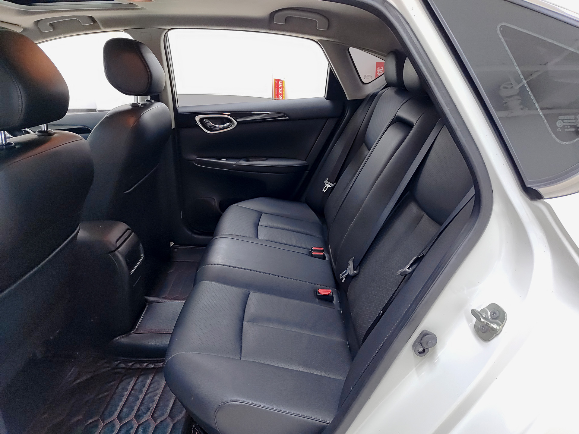 Nissan Sylphy 2018 #8 Nissan Sylphy 2018 car image #8