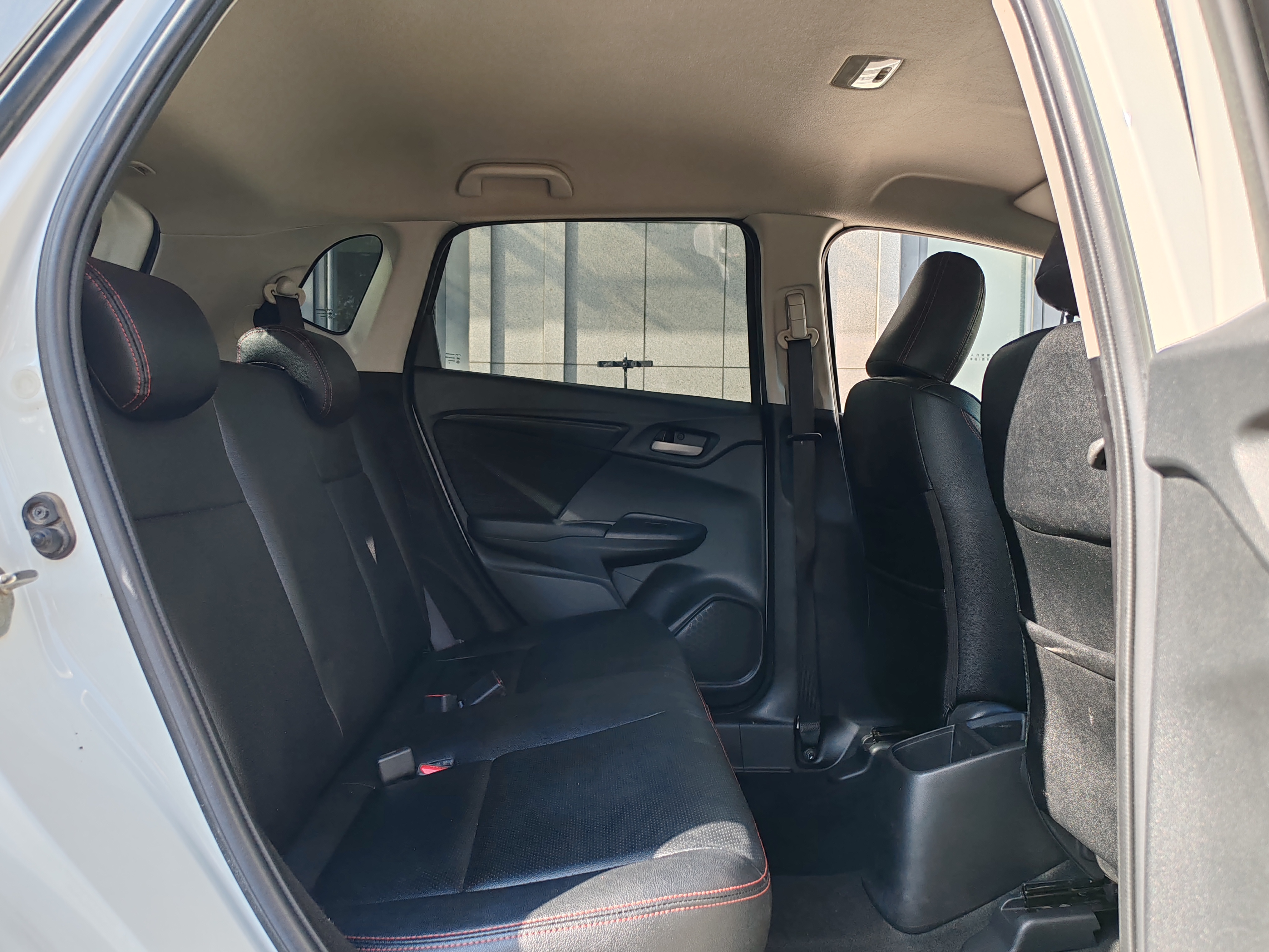 Honda Fit 2018 #8 Honda Fit 2018 car image #8