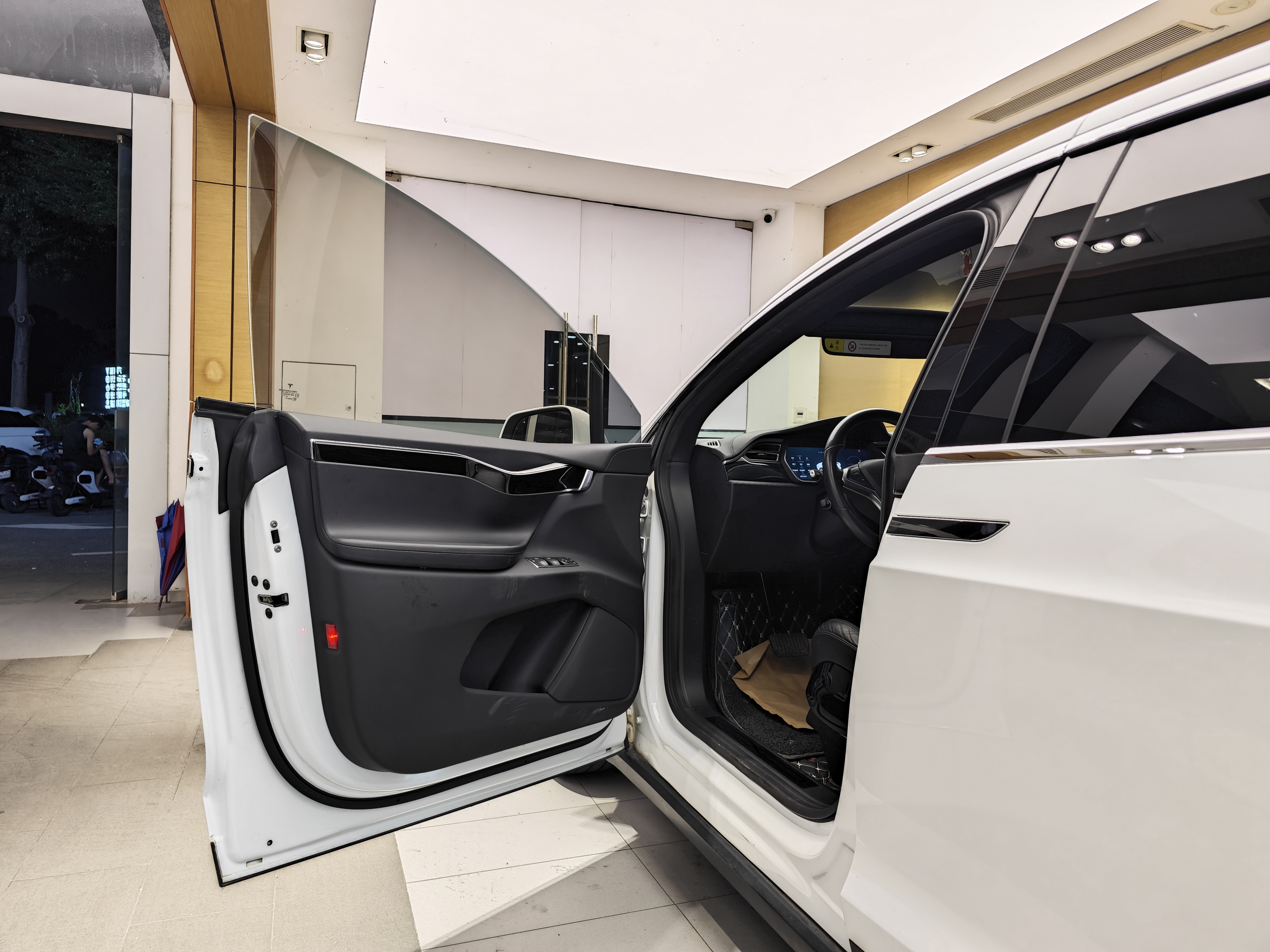 特斯拉 Model X 2017 汽车图片 #8