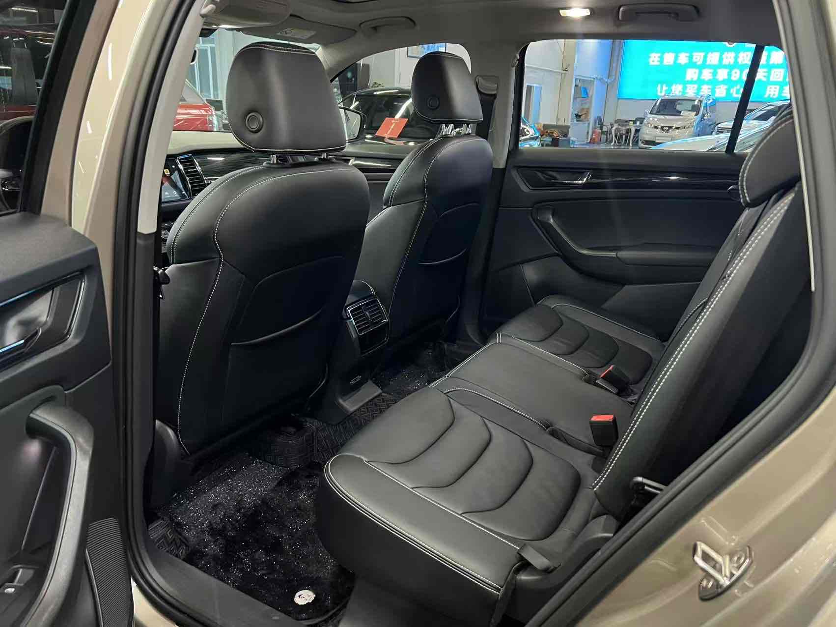 Skoda Kodiaq 2018 imagen de coche #8