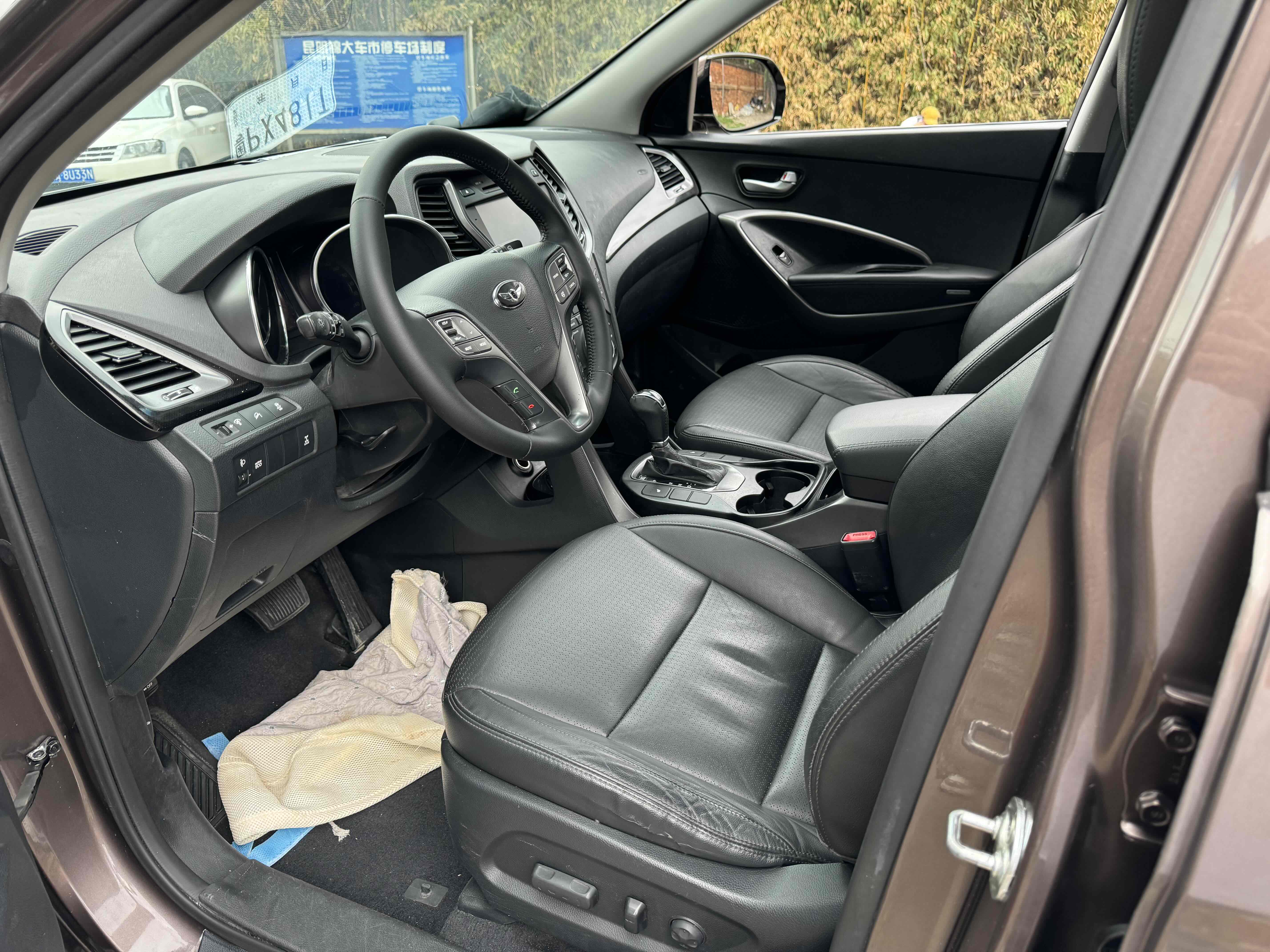 Hyundai Grand Santa Fe 2014 car image #8