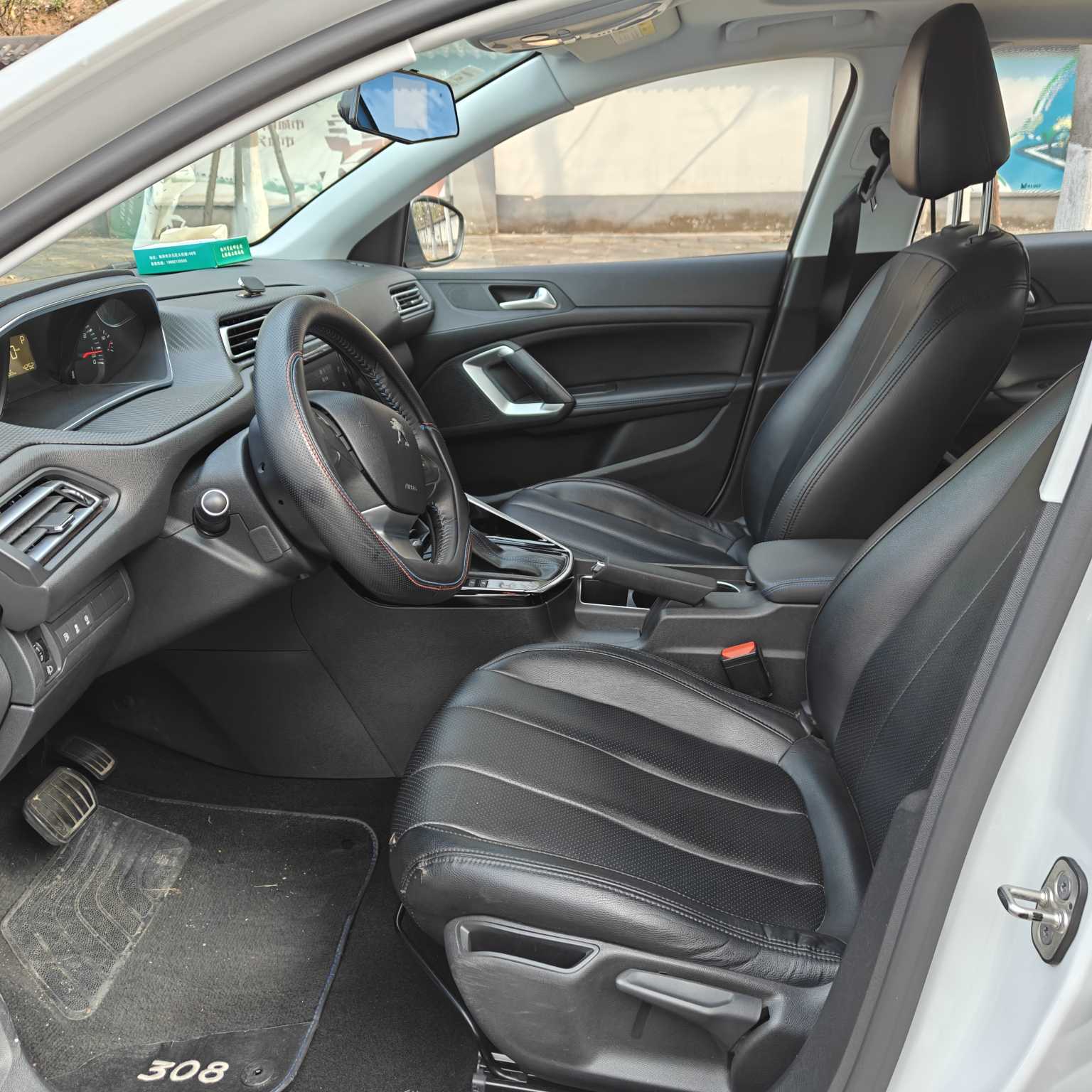 Peugeot 308 2018 #8 Peugeot 308 2018 car image #8