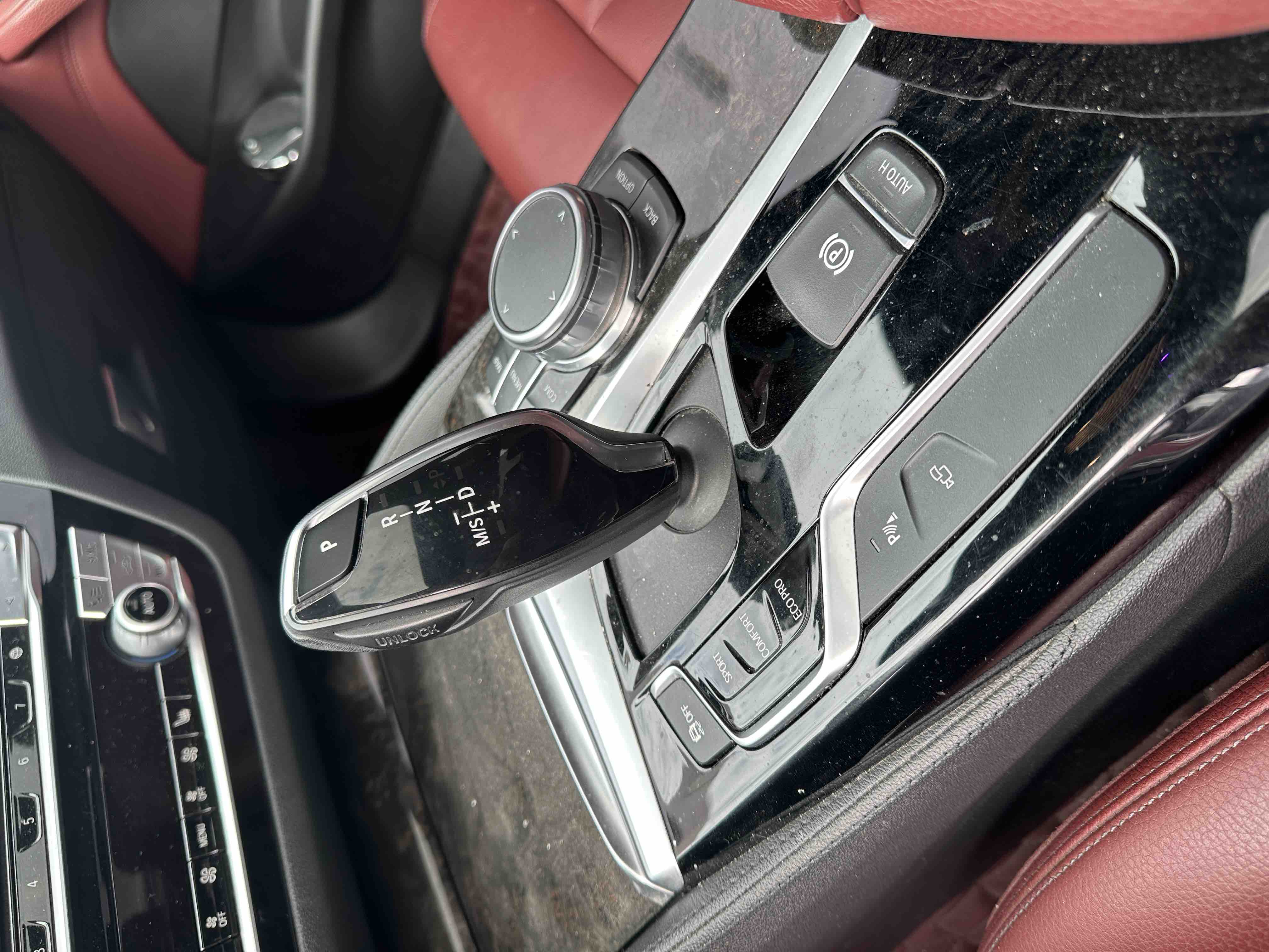 BMW 5 Series 2018 car image #8