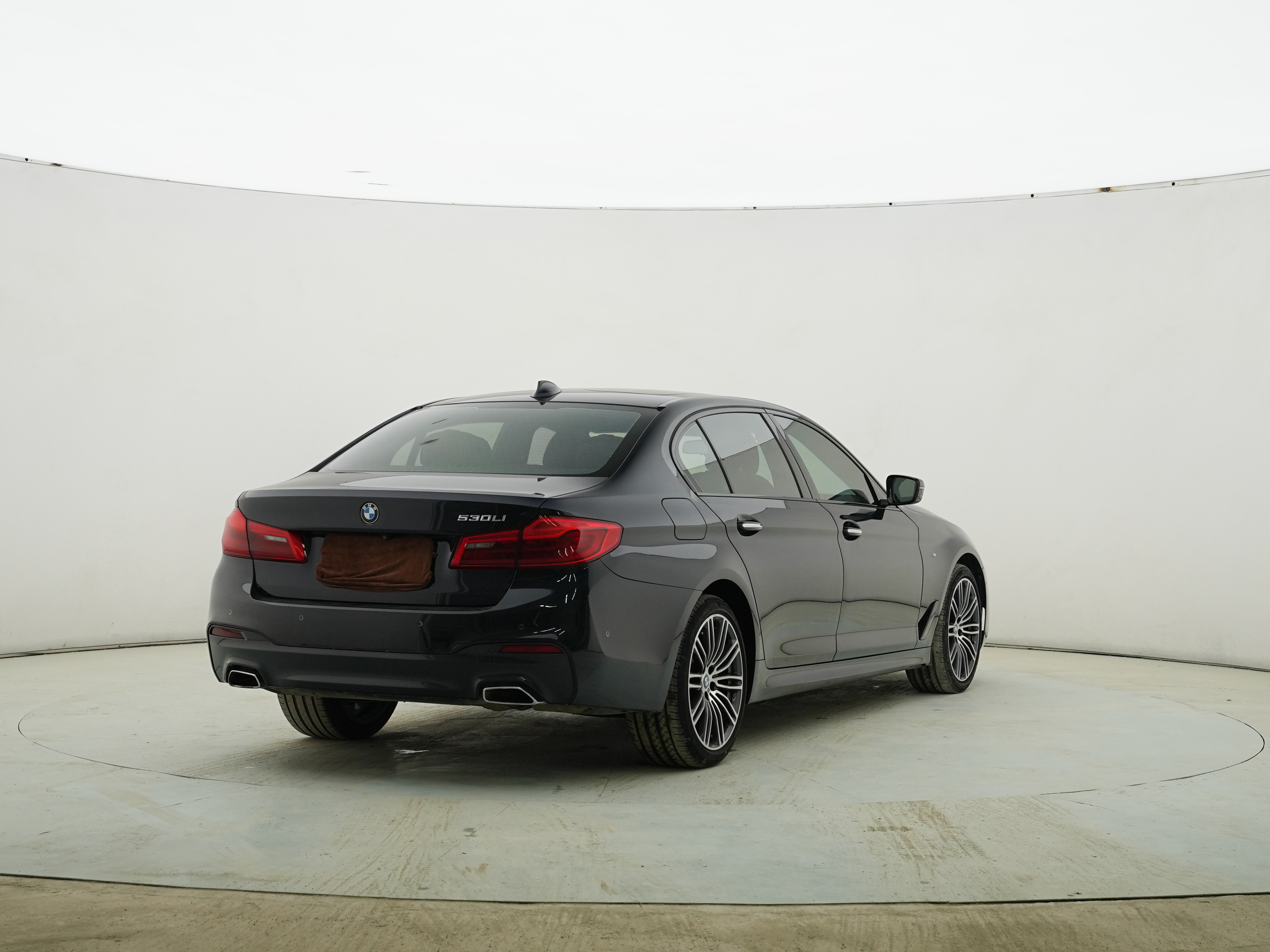 BMW 5 Series 2018 #8 BMW 5 Series 2018 car image #8