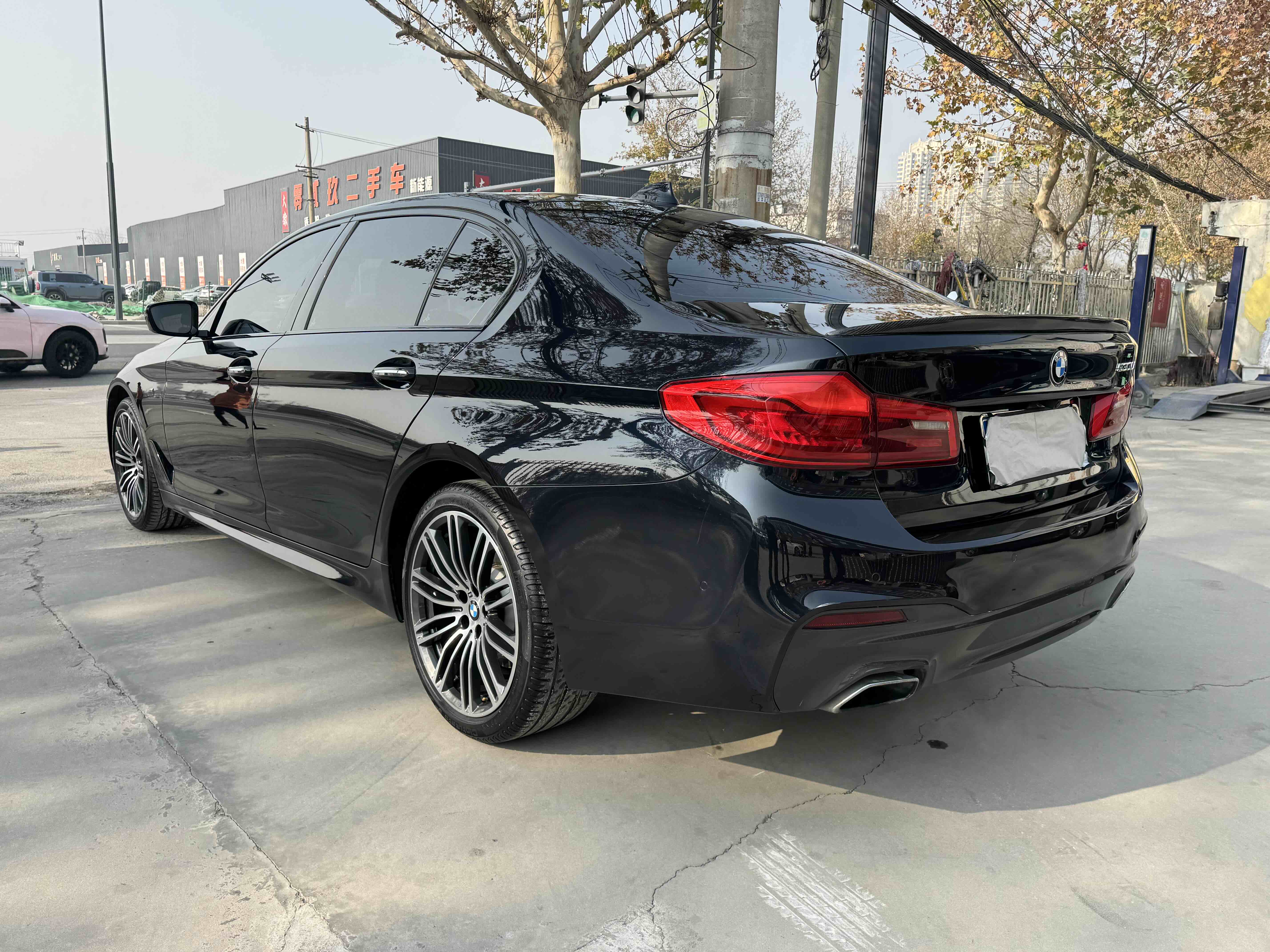 BMW 5 Series 2018 #8 BMW 5 Series 2018 car image #8