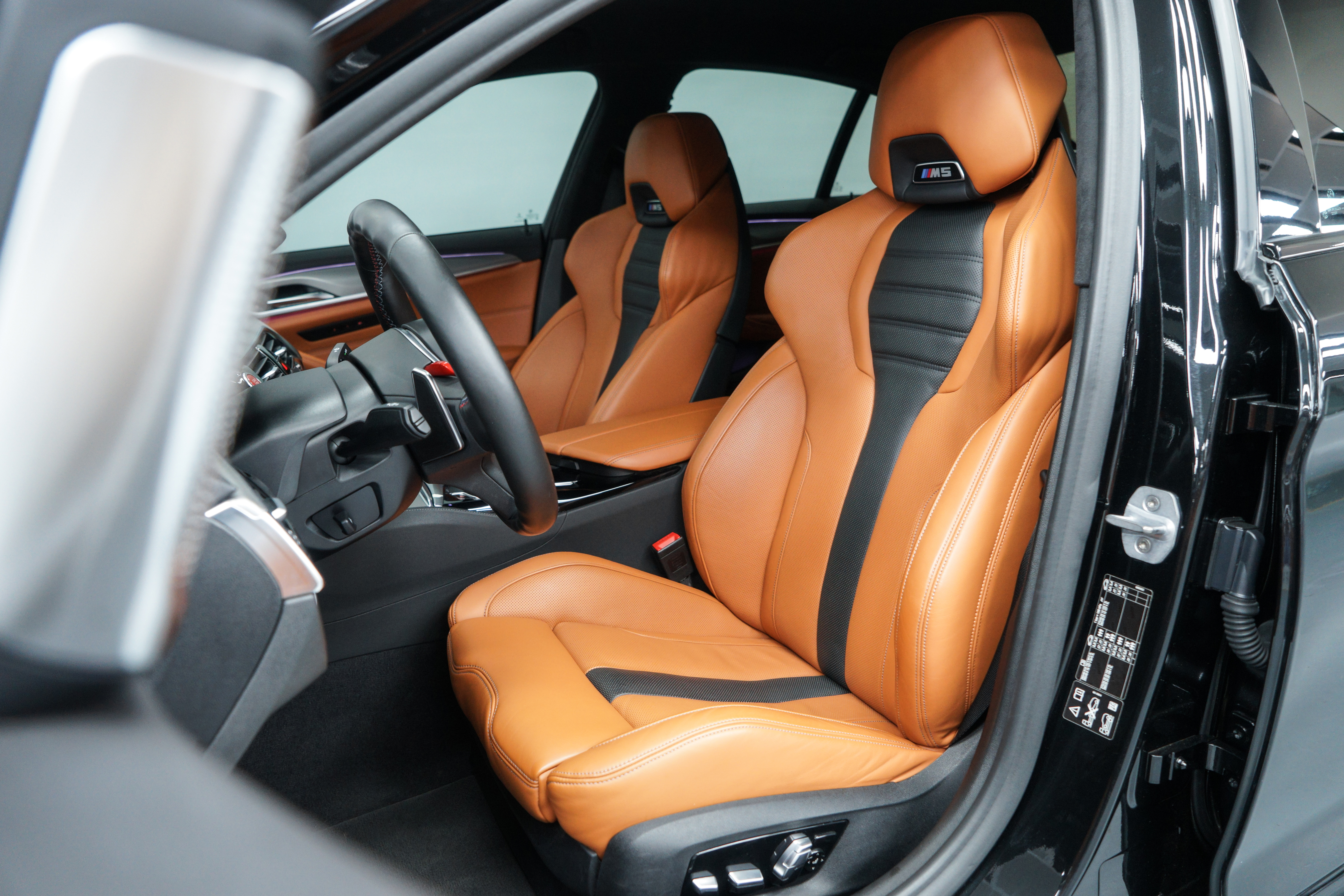 BMW M5 2019 изображение автомобиля #8